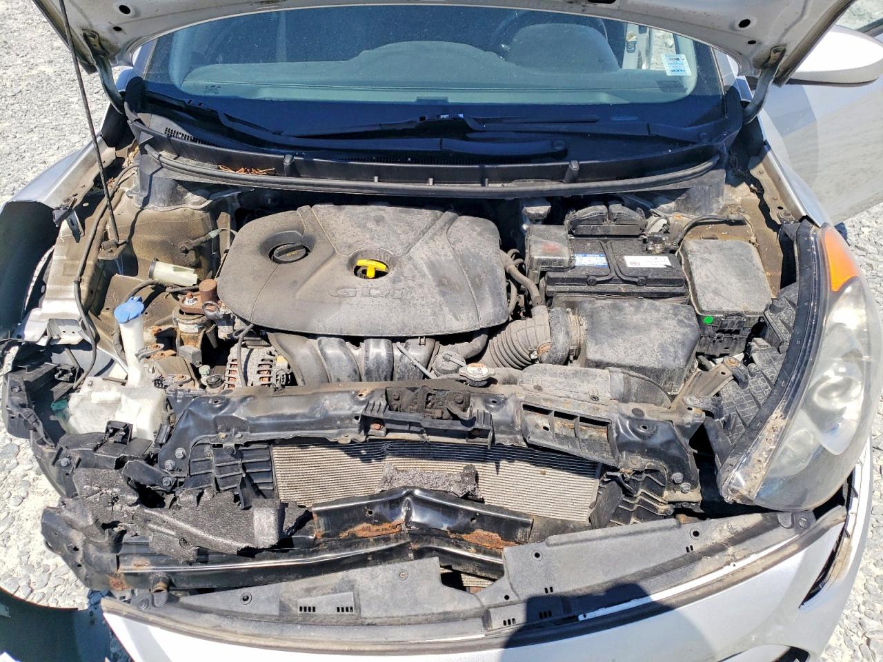 2015 Hyundai Elantra Gt Base Silver vin: KMHD35LH2FU243118