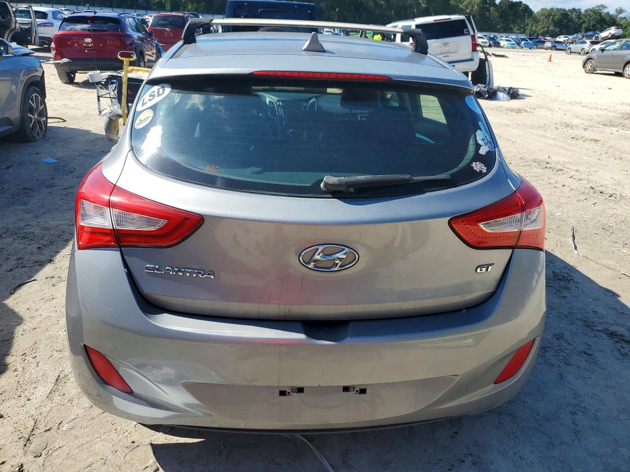 2014 Hyundai Elantra Gt Base Silver vin: KMHD35LH3EU171165