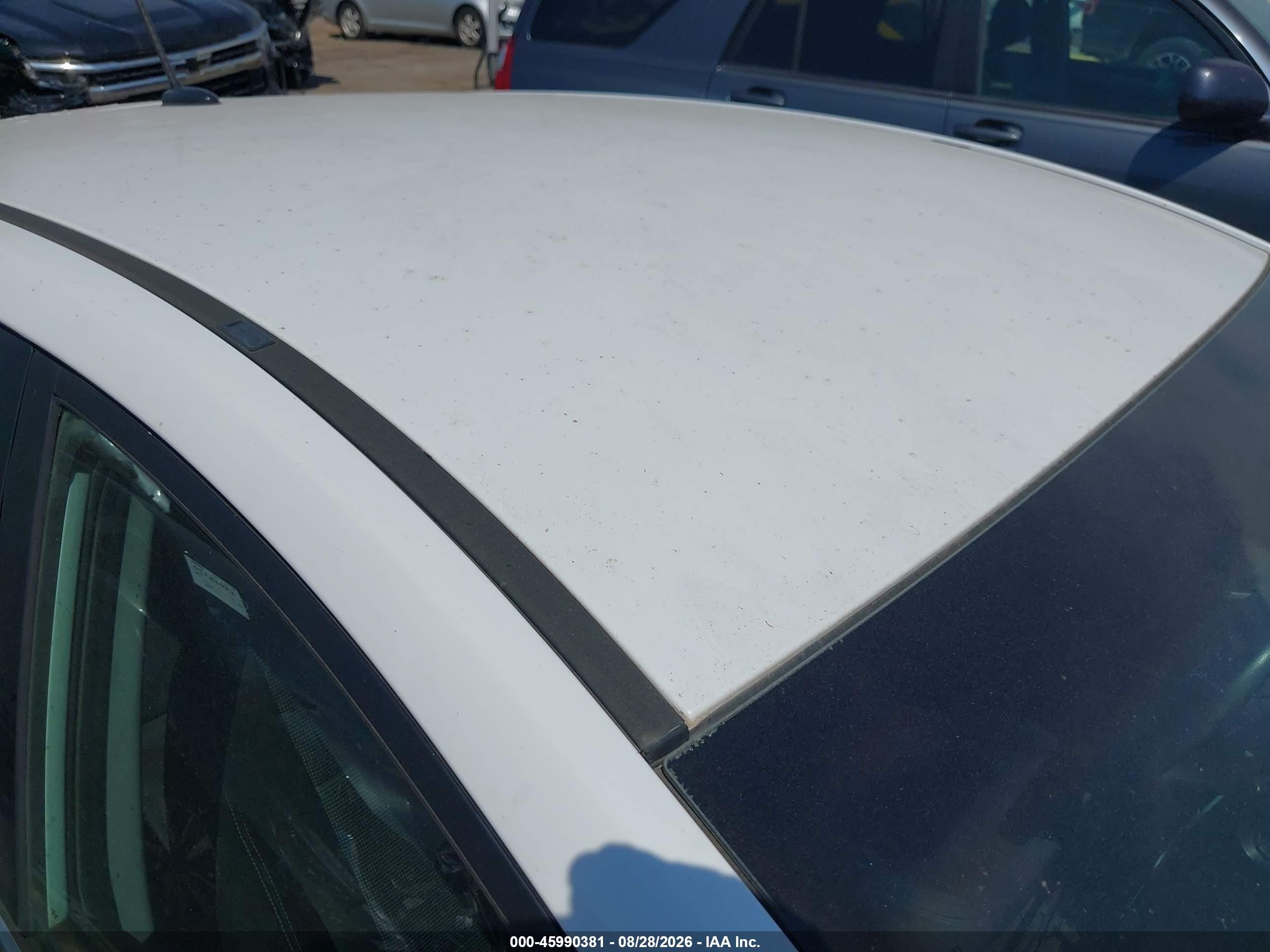 2014 Hyundai Elantra Gt   White vin: KMHD35LH3EU172428