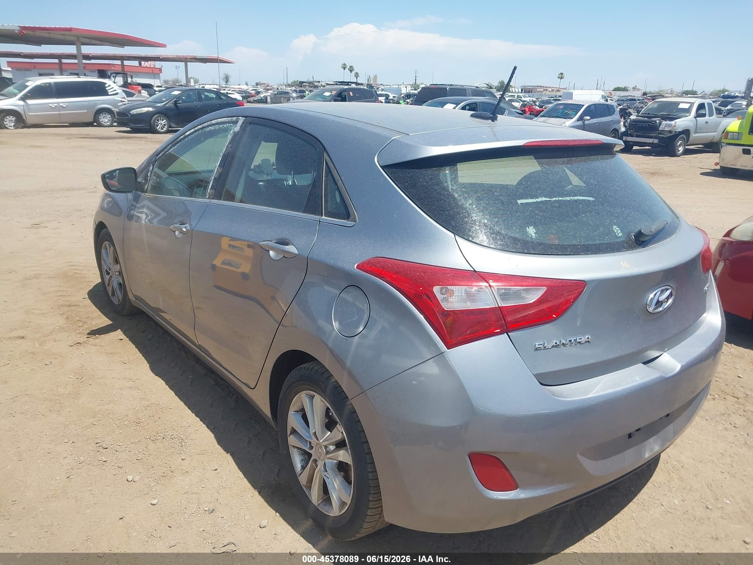 2014 Hyundai Elantra Gt   Silver vin: KMHD35LH3EU184739