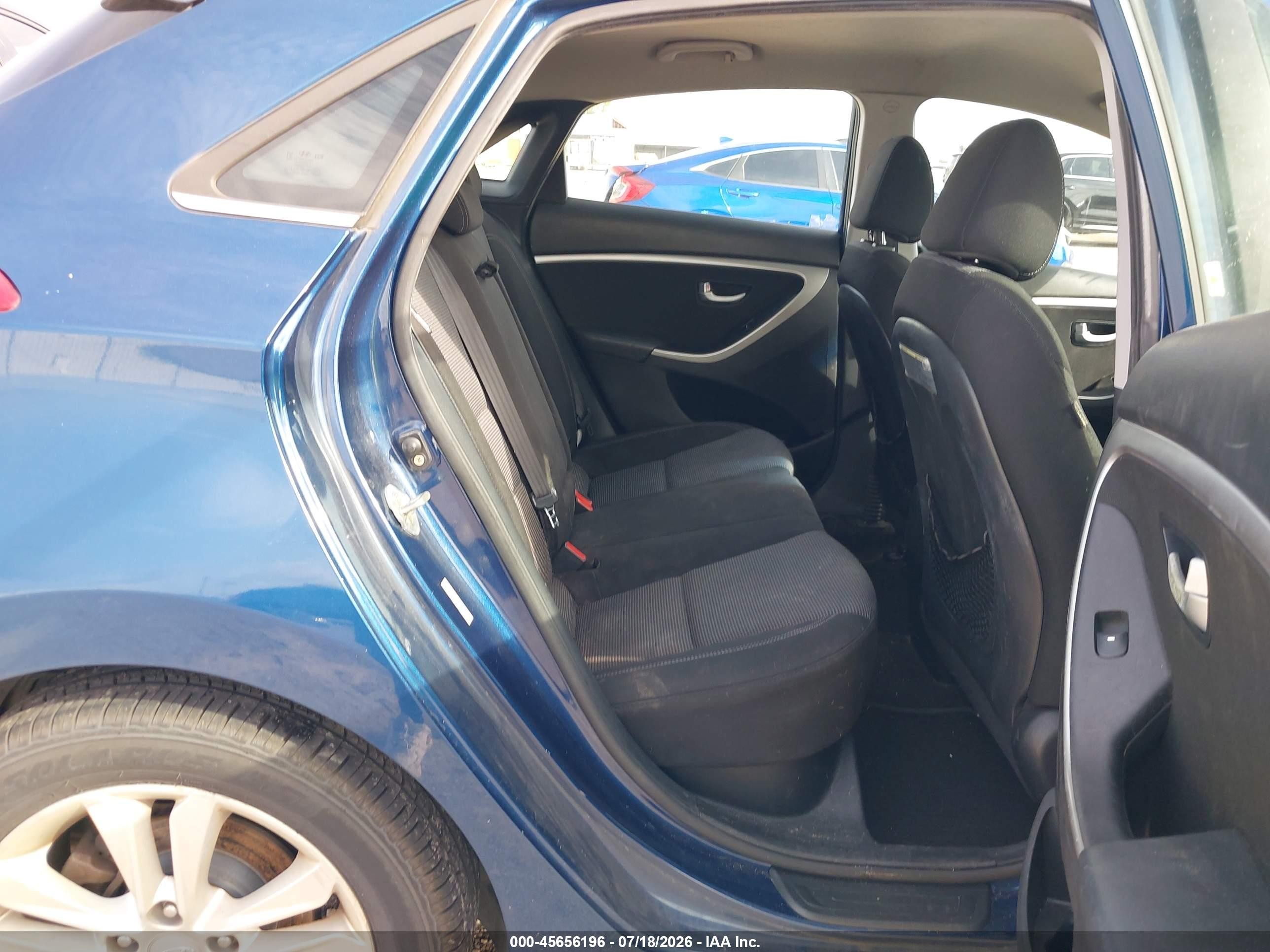 2014 Hyundai Elantra Gt   Blue vin: KMHD35LH3EU191870