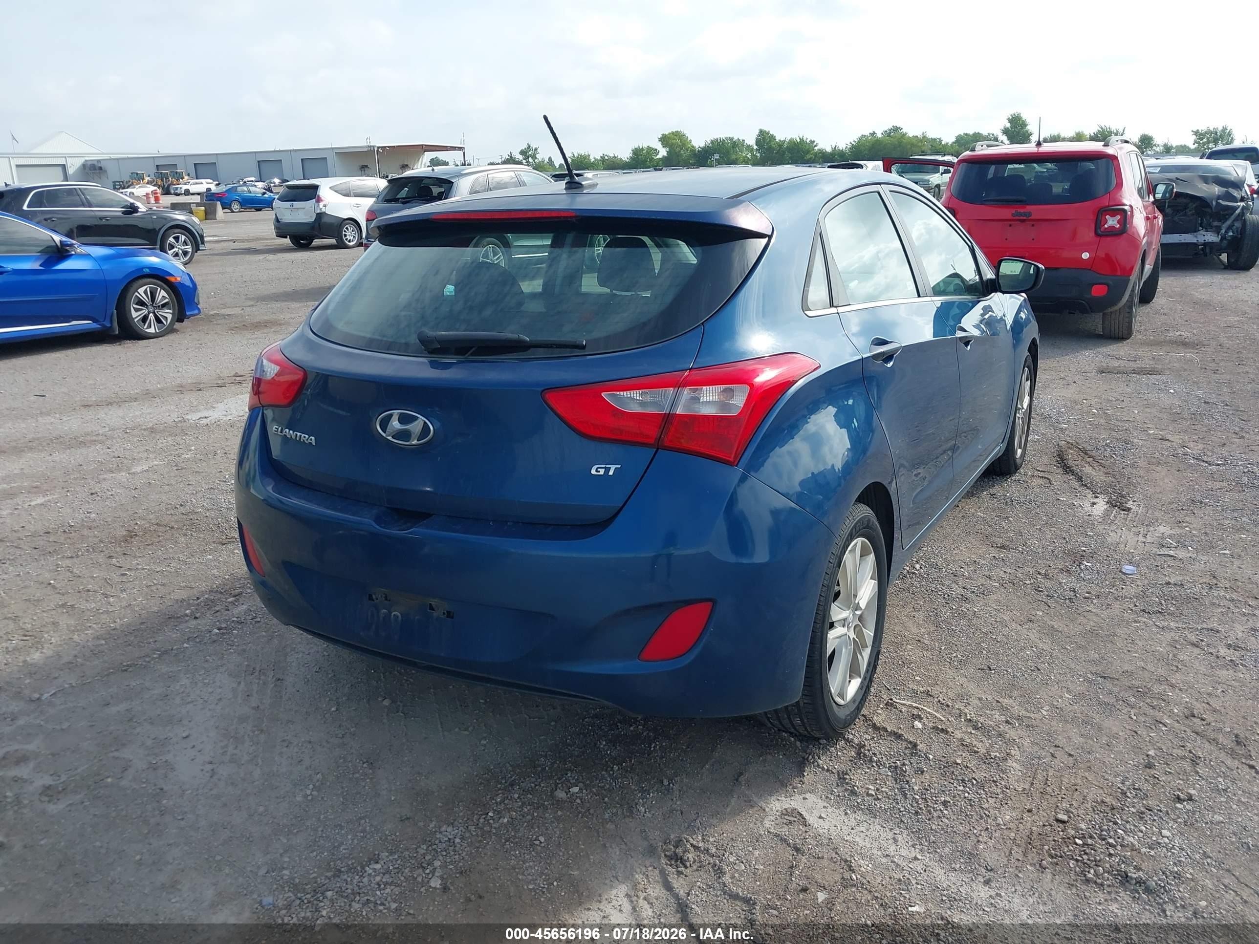2014 Hyundai Elantra Gt   Blue vin: KMHD35LH3EU191870