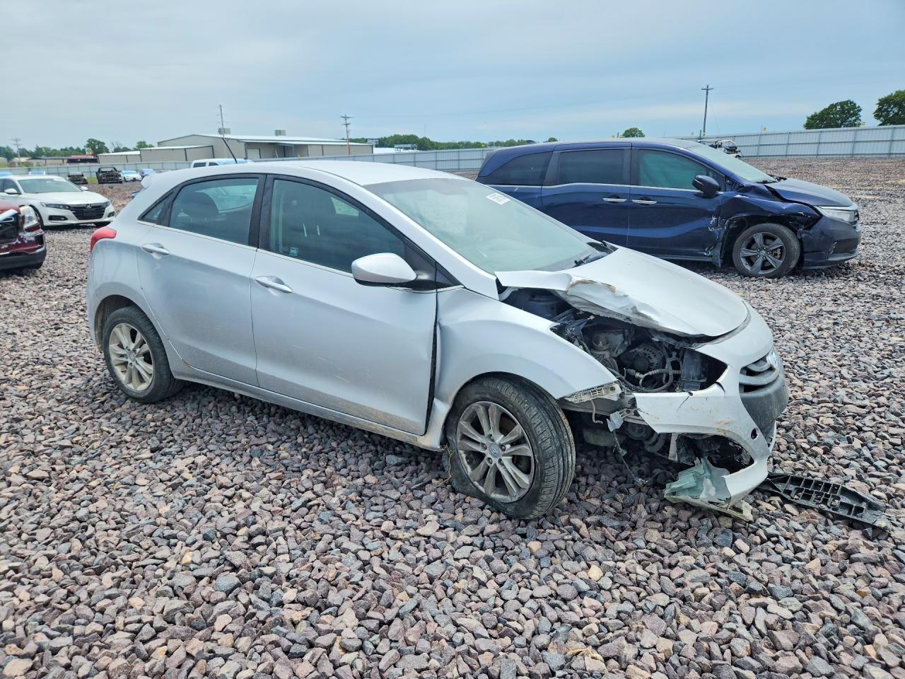 2014 Hyundai Elantra Gt Base Silver vin: KMHD35LH3EU195420