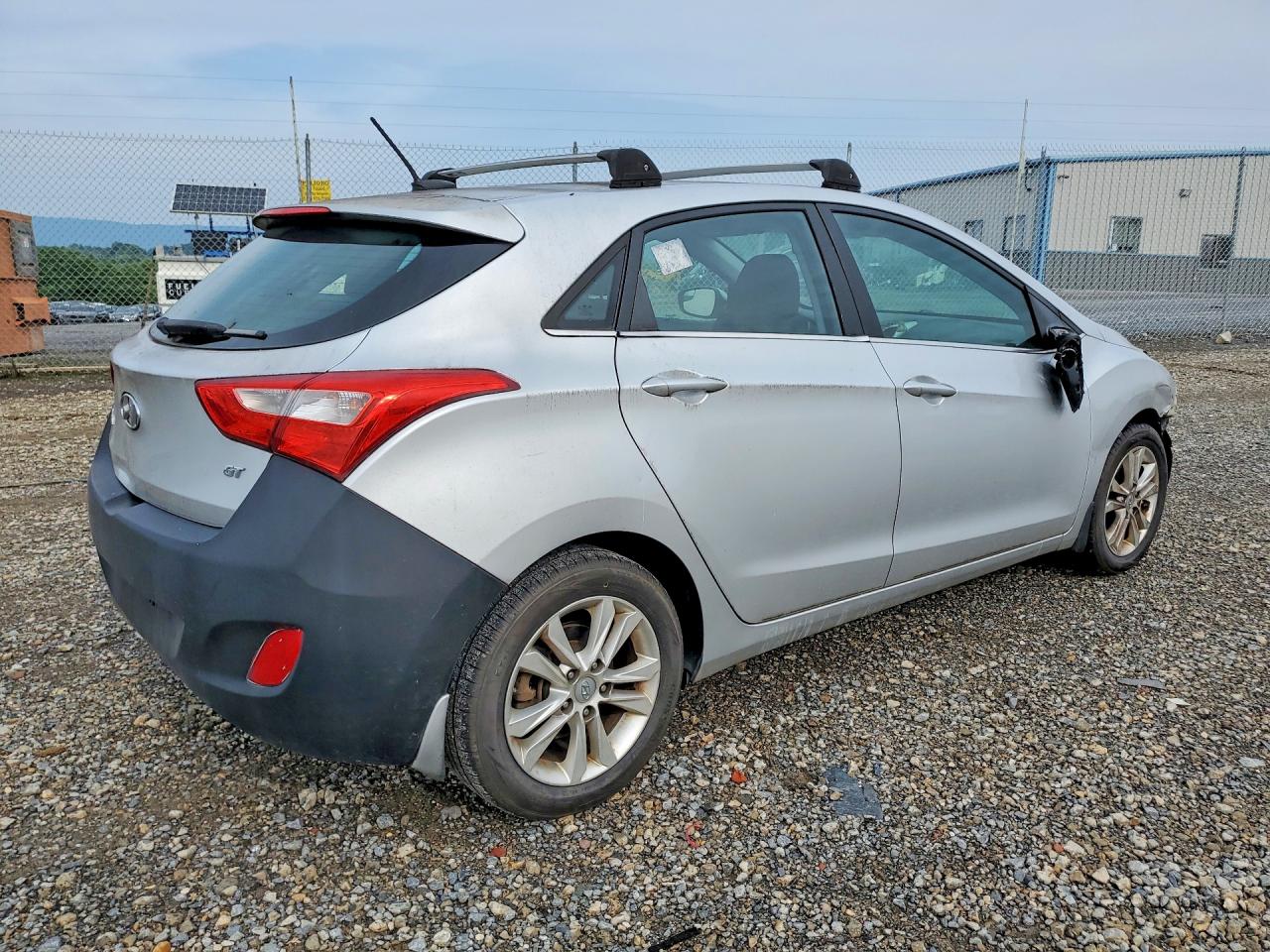 2014 Hyundai Elantra Gt Base Silver vin: KMHD35LH3EU214872