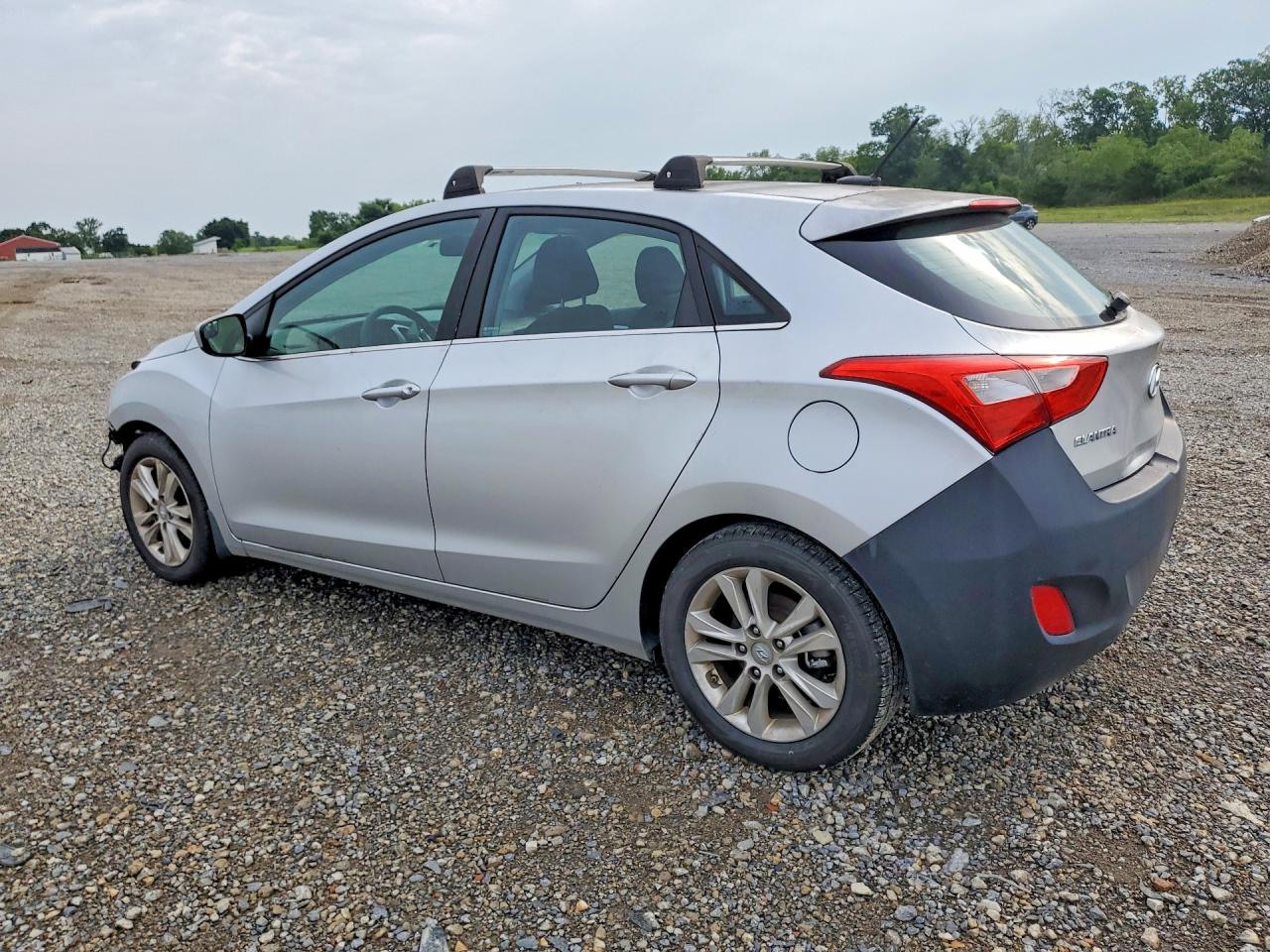 2014 Hyundai Elantra Gt Base Silver vin: KMHD35LH3EU214872