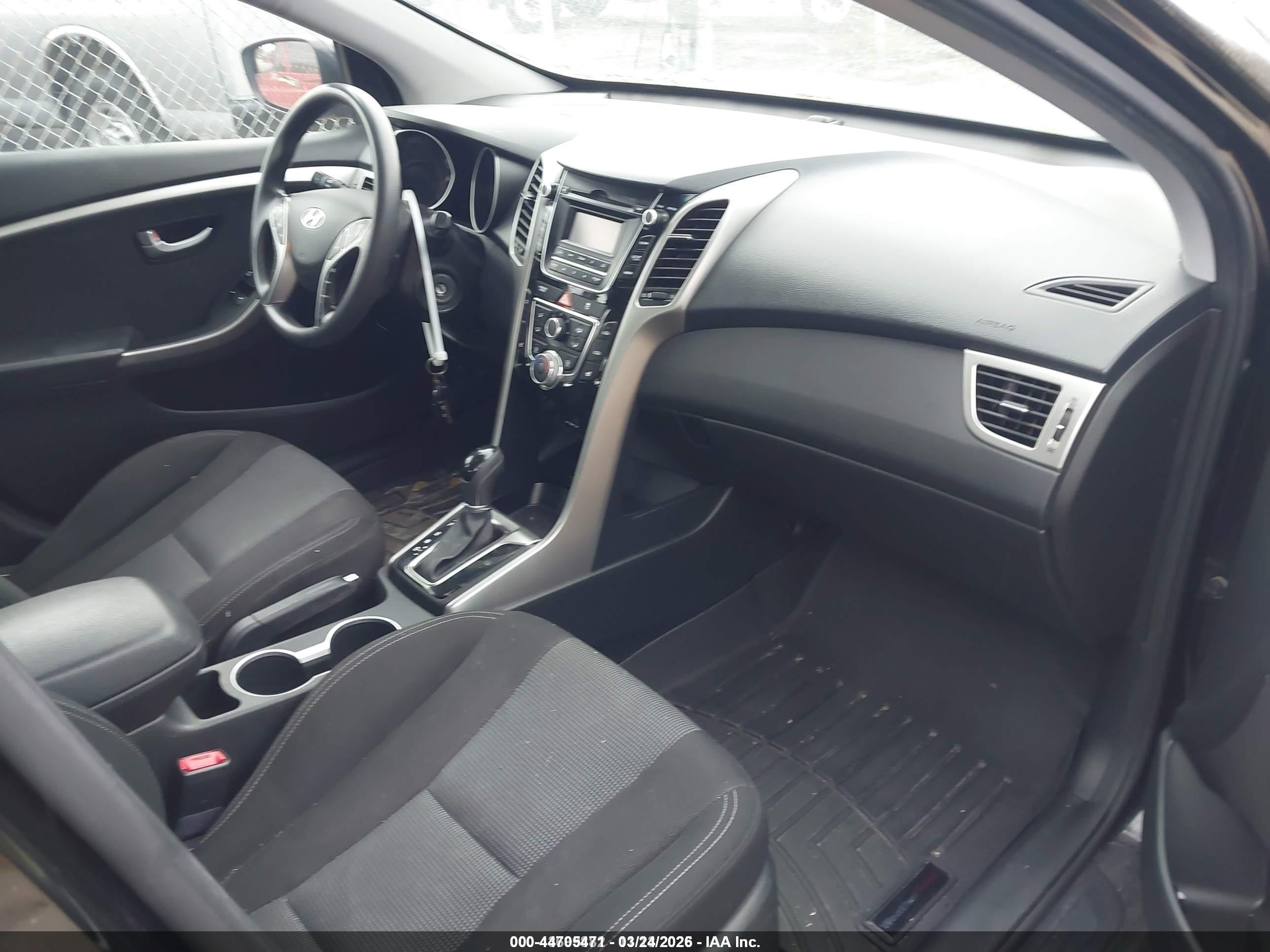 2014 Hyundai Elantra Gt   Black vin: KMHD35LH3EU214953