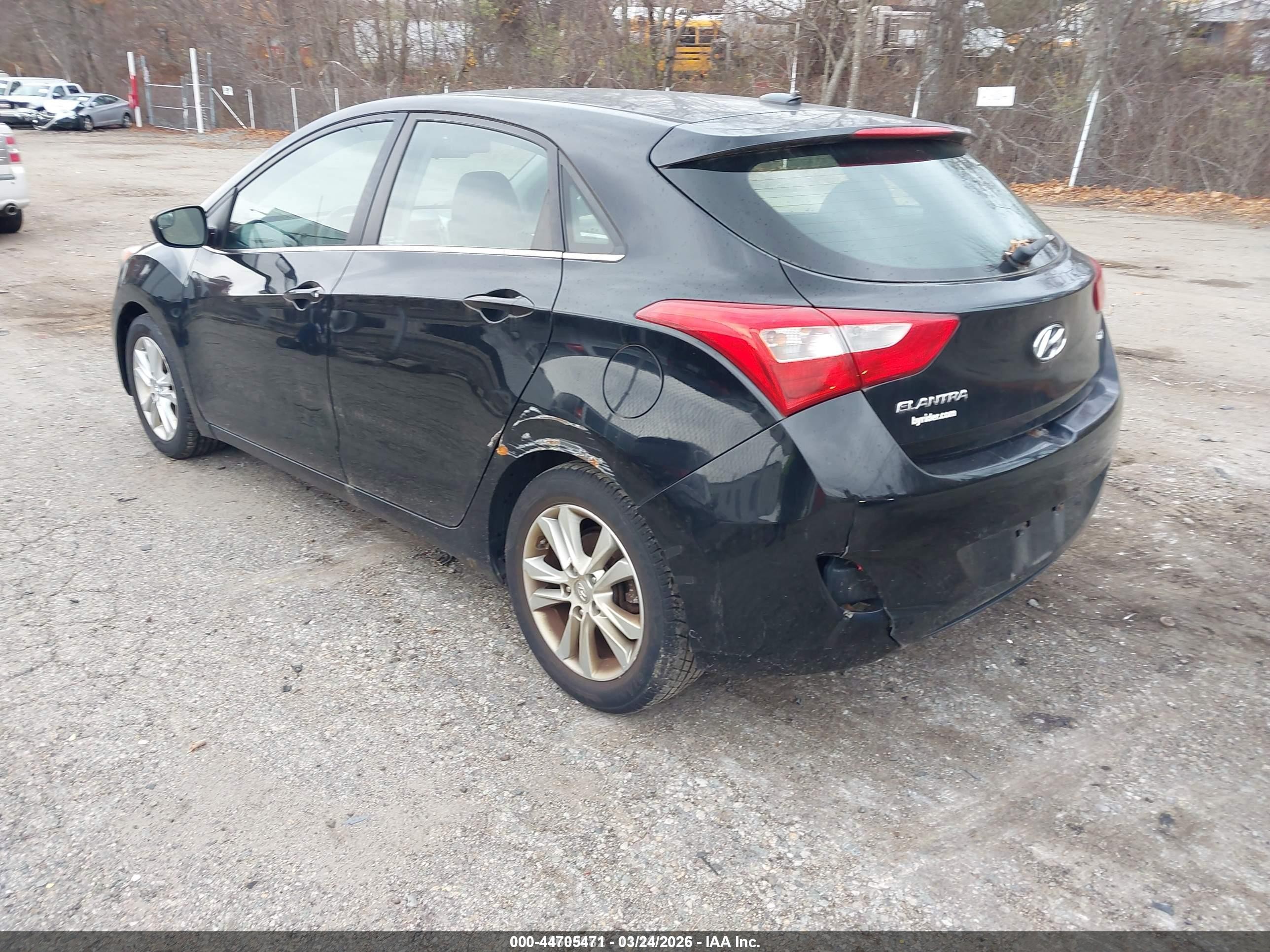 2014 Hyundai Elantra Gt   Black vin: KMHD35LH3EU214953