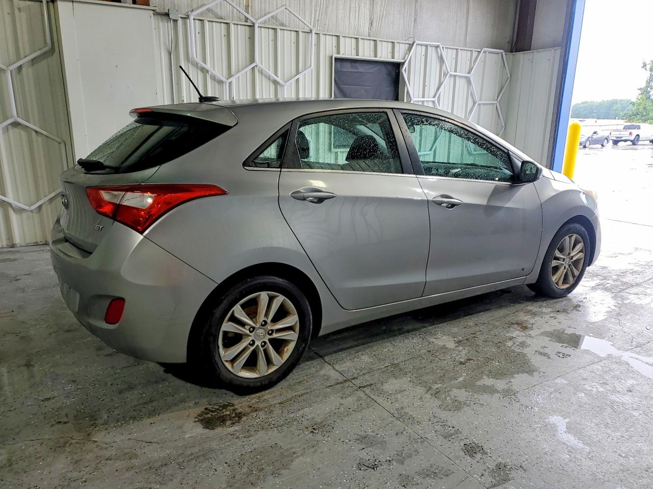 2015 Hyundai Elantra Gt Base Gray vin: KMHD35LH3FU236064