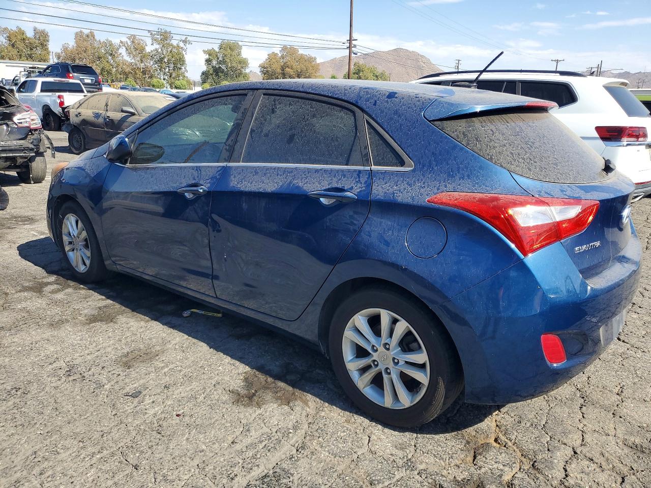 2015 Hyundai Elantra Gt Base Blue vin: KMHD35LH3FU241927