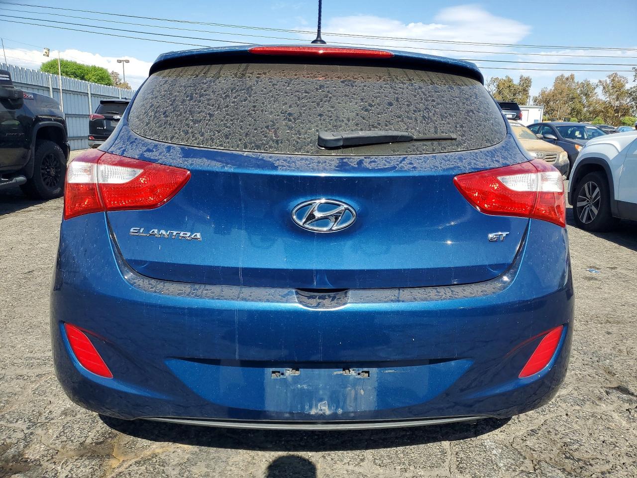 2015 Hyundai Elantra Gt Base Blue vin: KMHD35LH3FU241927