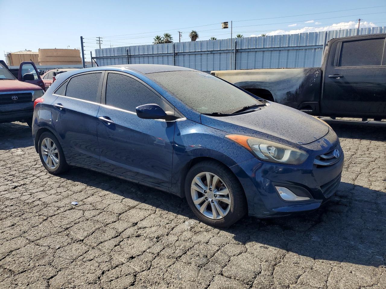 2015 Hyundai Elantra Gt Base Blue vin: KMHD35LH3FU241927