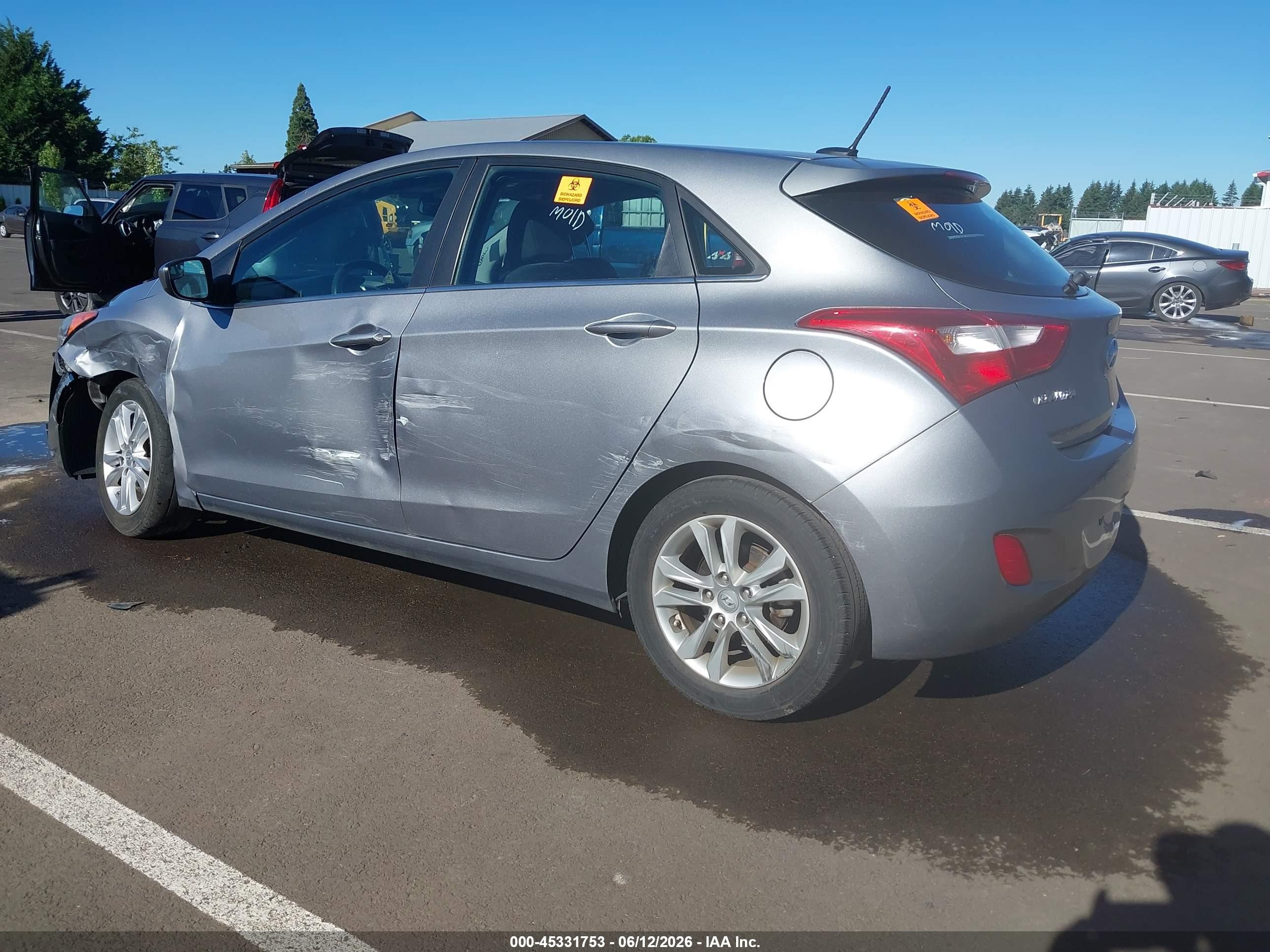 2015 Hyundai Elantra Gt   Silver vin: KMHD35LH3FU242429