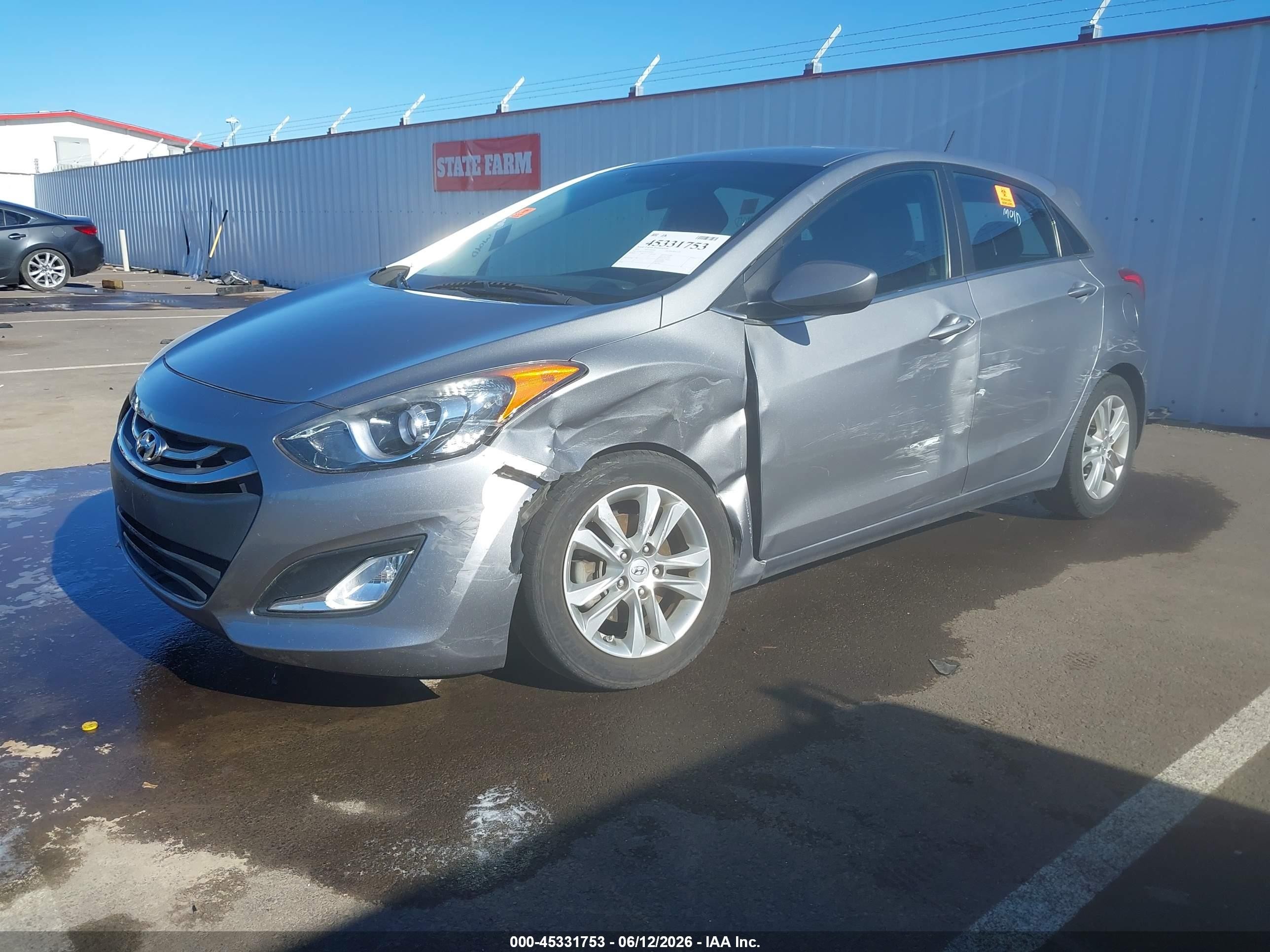 2015 Hyundai Elantra Gt   Silver vin: KMHD35LH3FU242429