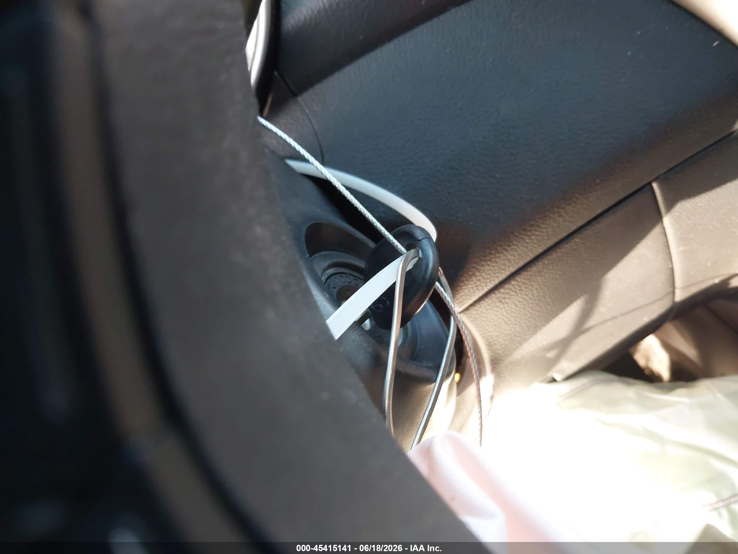 2015 Hyundai Elantra Gt   White vin: KMHD35LH3FU248411