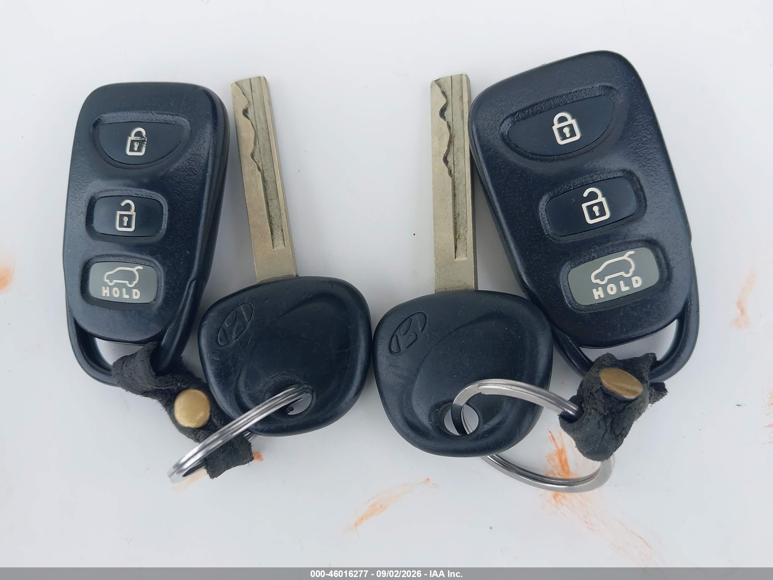 2014 Hyundai Elantra Gt   Желто-коричневый vin: KMHD35LH4EU208319