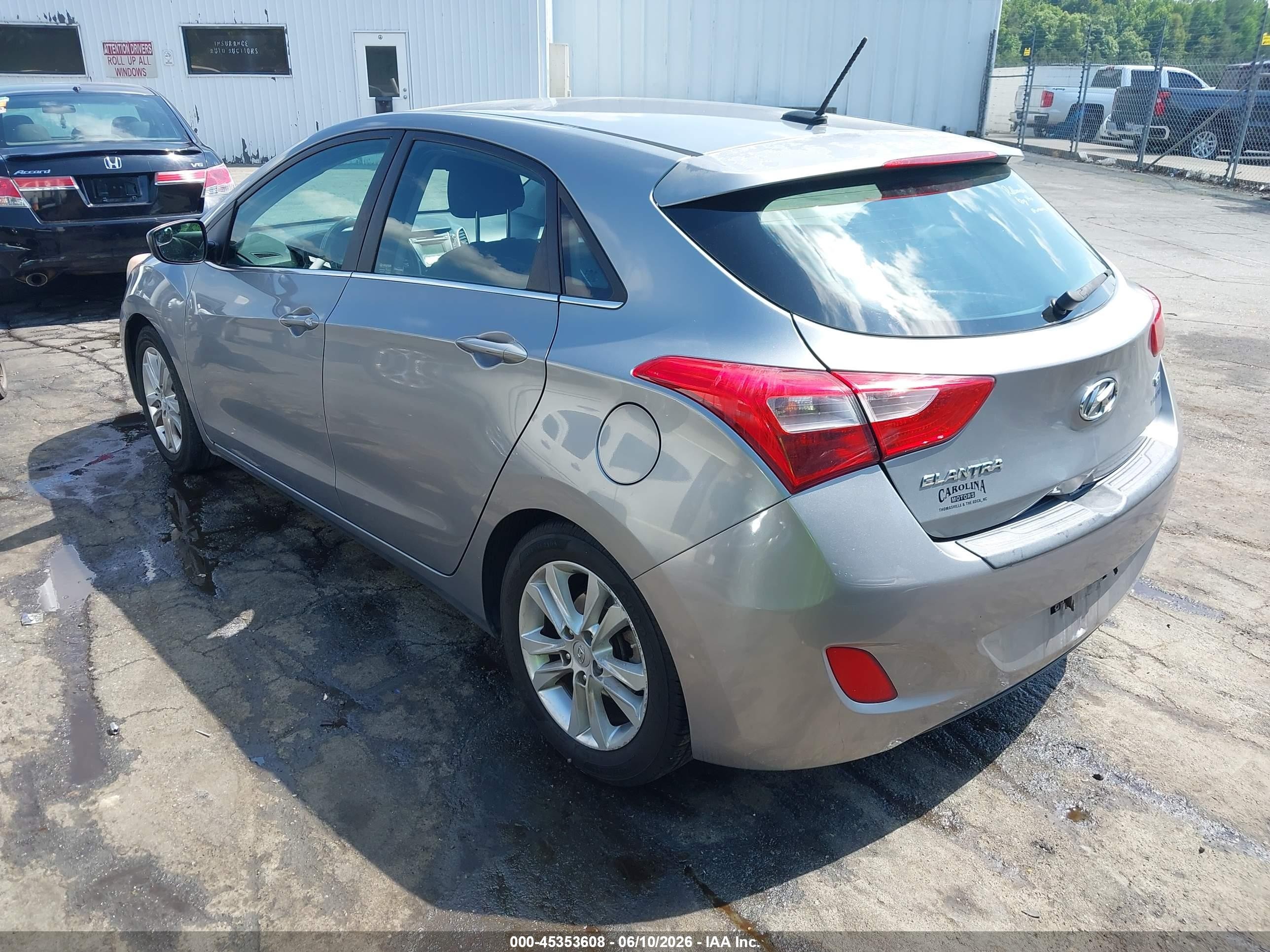2014 Hyundai Elantra Gt   Silver vin: KMHD35LH4EU214654
