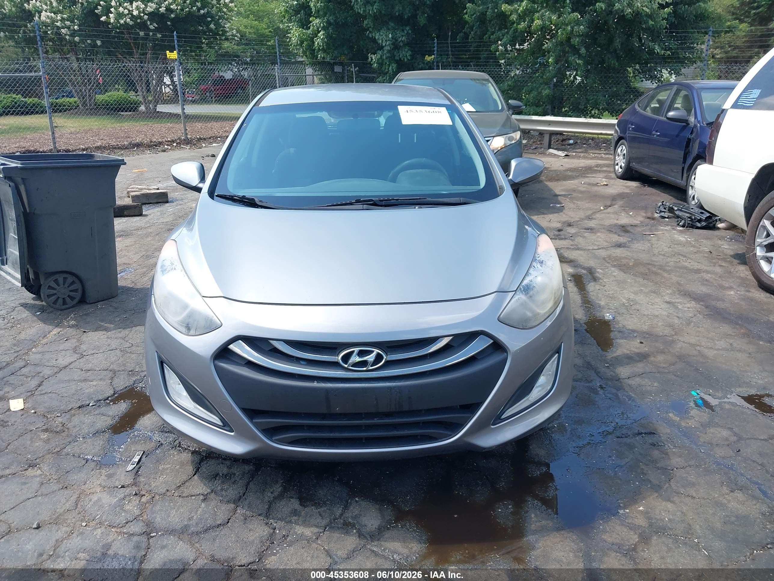 2014 Hyundai Elantra Gt   Silver vin: KMHD35LH4EU214654