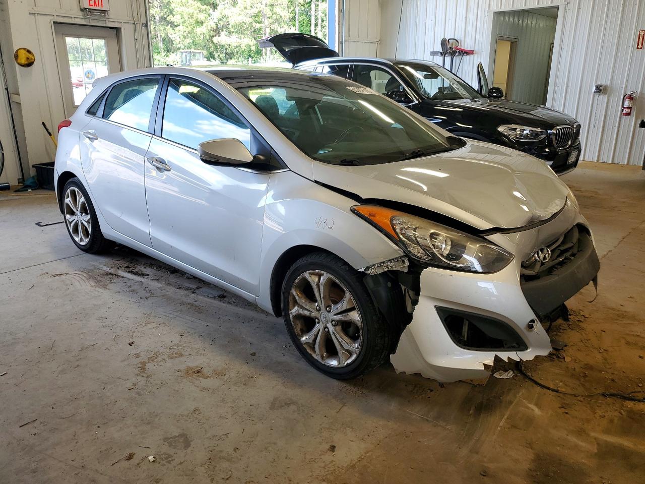 2014 Hyundai Elantra Gt Base Silver vin: KMHD35LH4EU219966