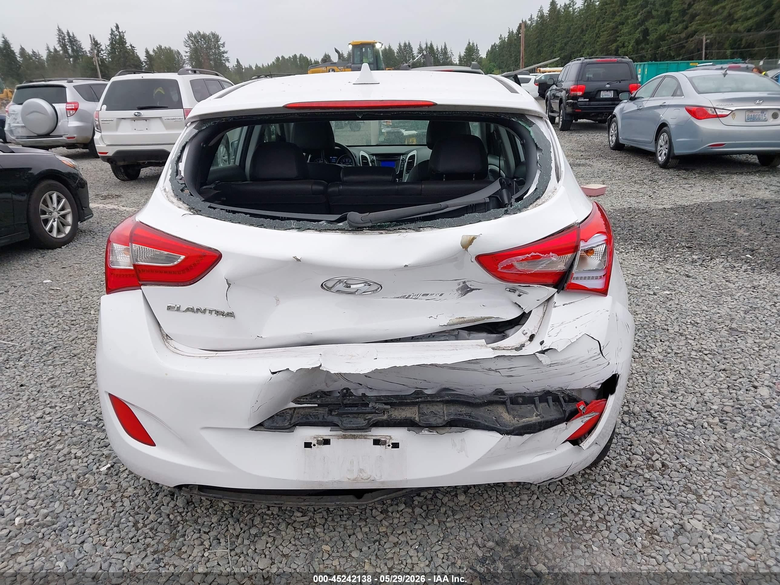 2015 Hyundai Elantra Gt   White vin: KMHD35LH4FU236249