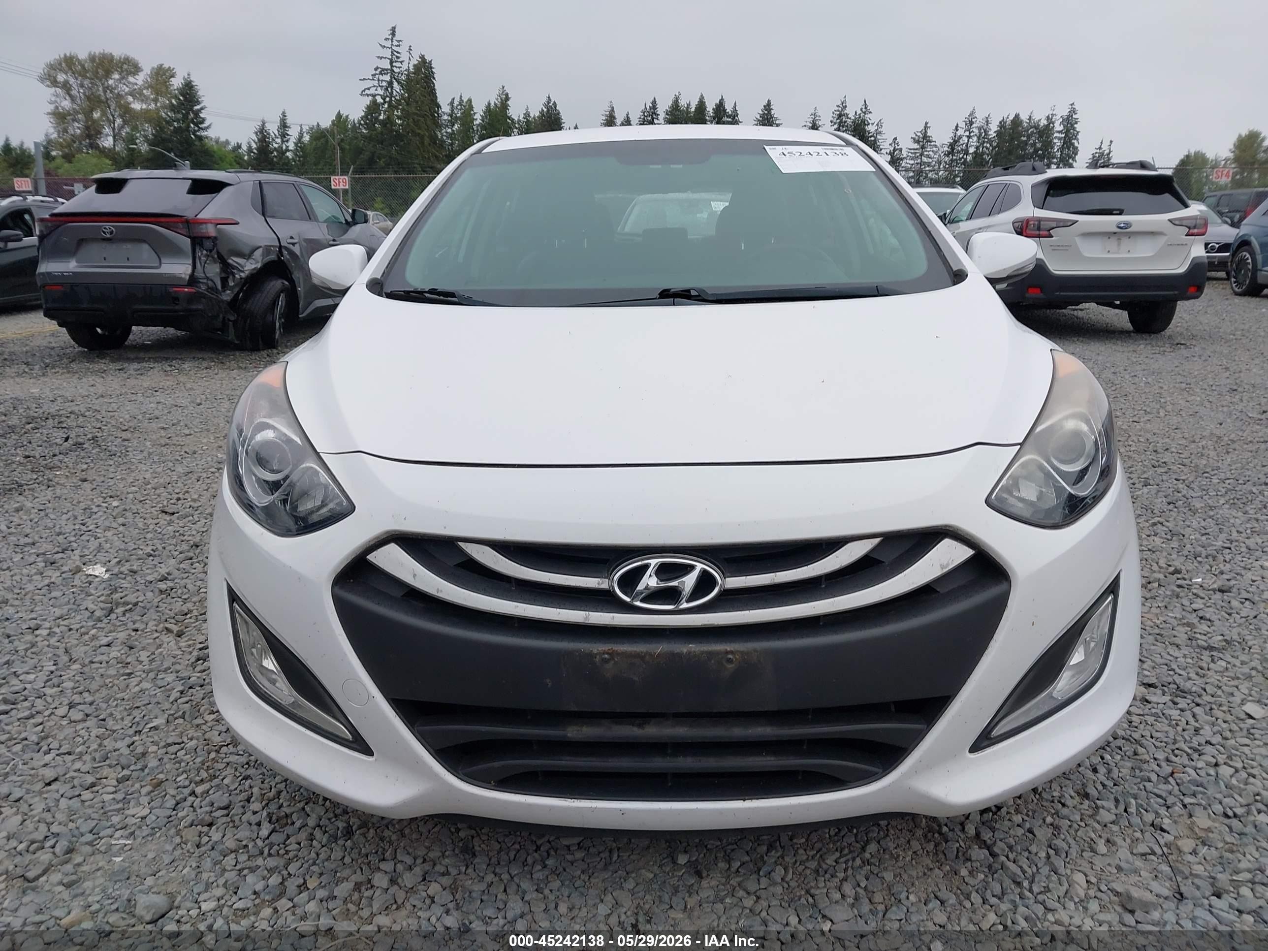 2015 Hyundai Elantra Gt   White vin: KMHD35LH4FU236249