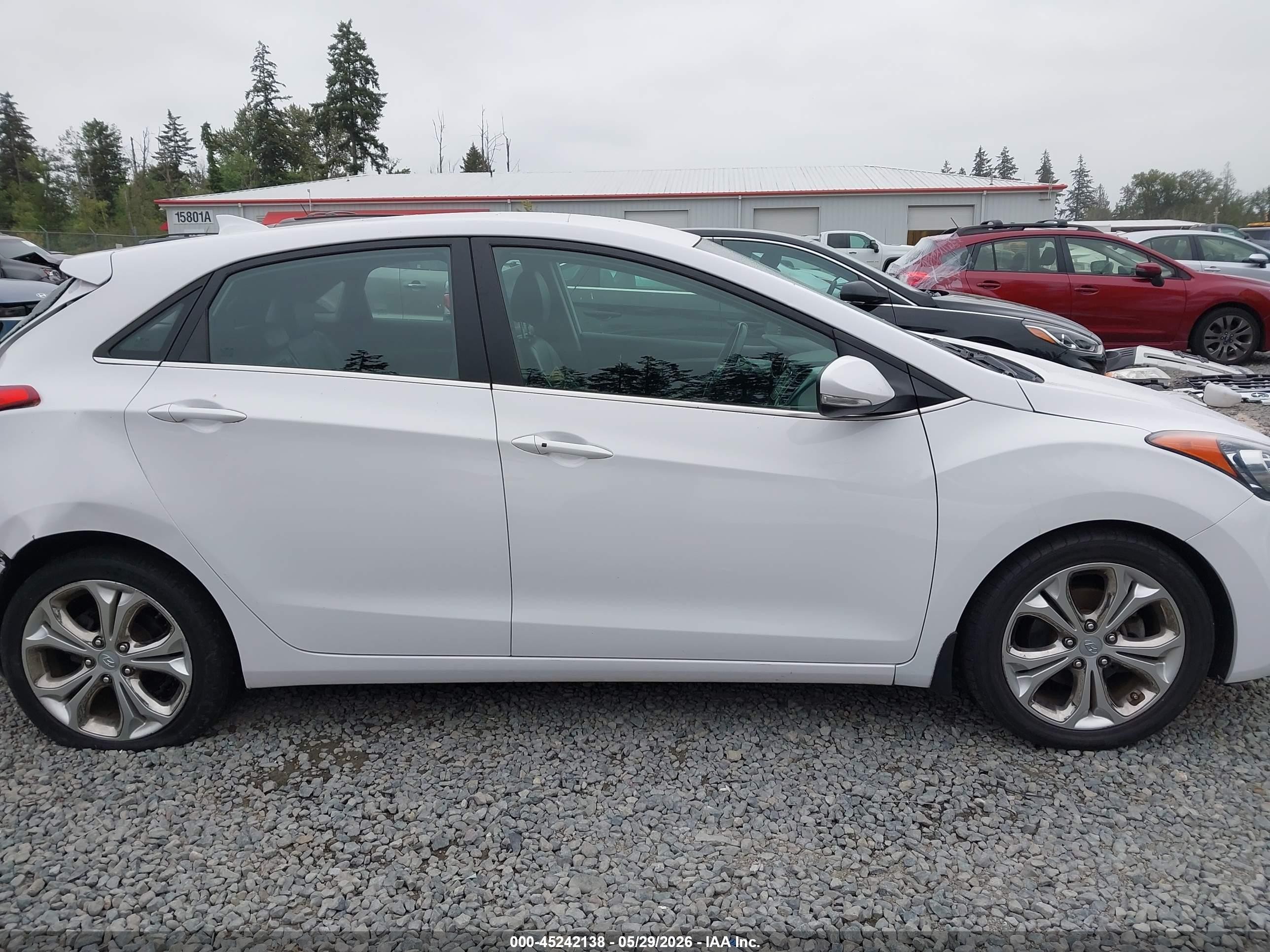 2015 Hyundai Elantra Gt   White vin: KMHD35LH4FU236249