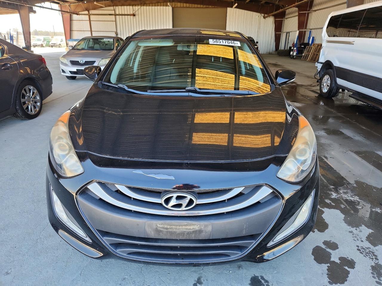 2014 Hyundai Elantra Gt Base Black vin: KMHD35LH5EU160636