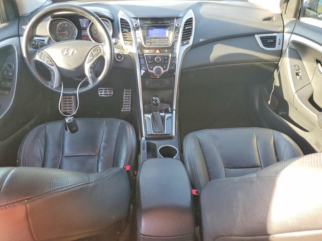 2014 Hyundai Elantra Gt Base Black vin: KMHD35LH5EU160636