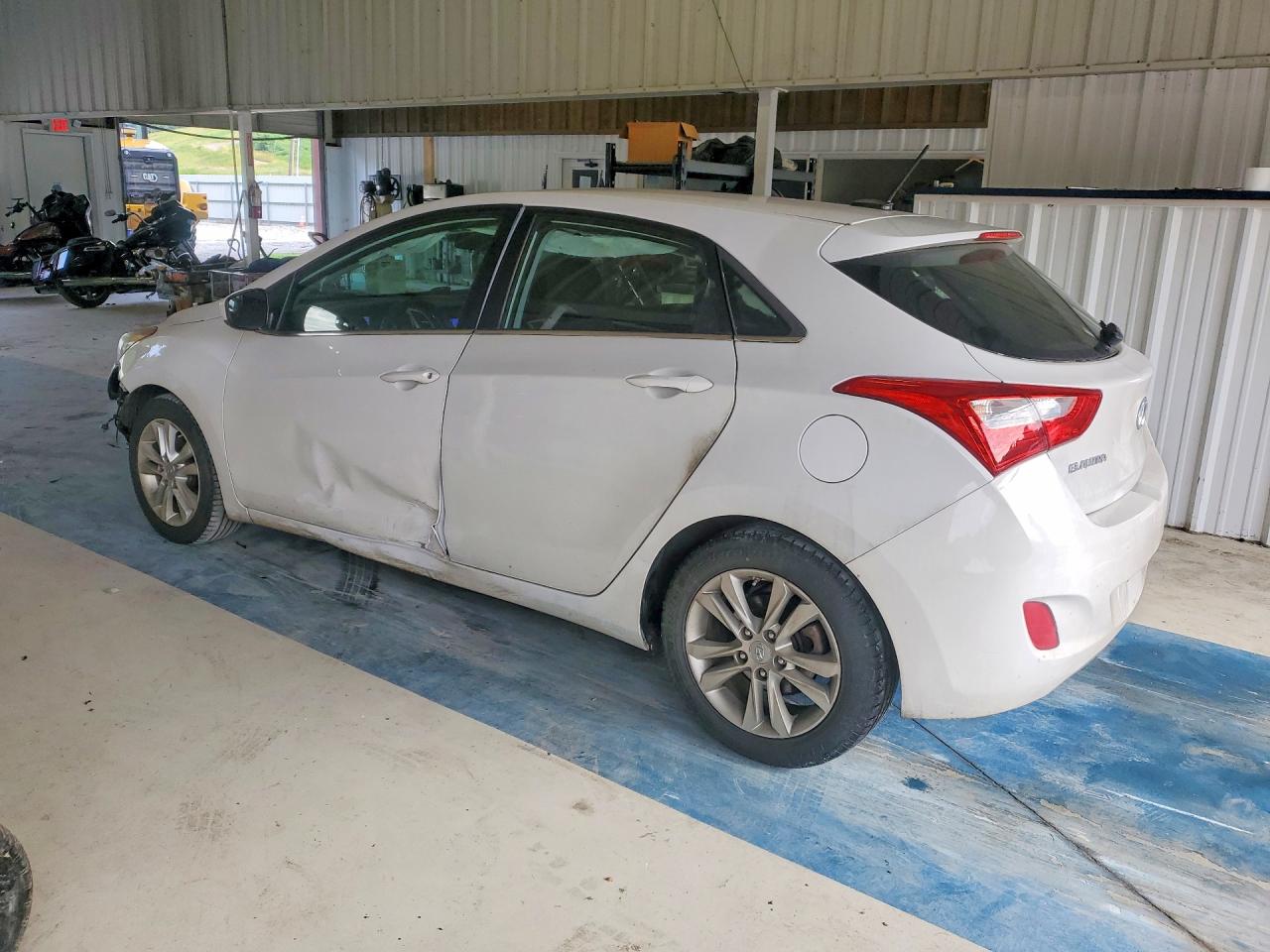 2014 Hyundai Elantra Gt Base White vin: KMHD35LH5EU190879
