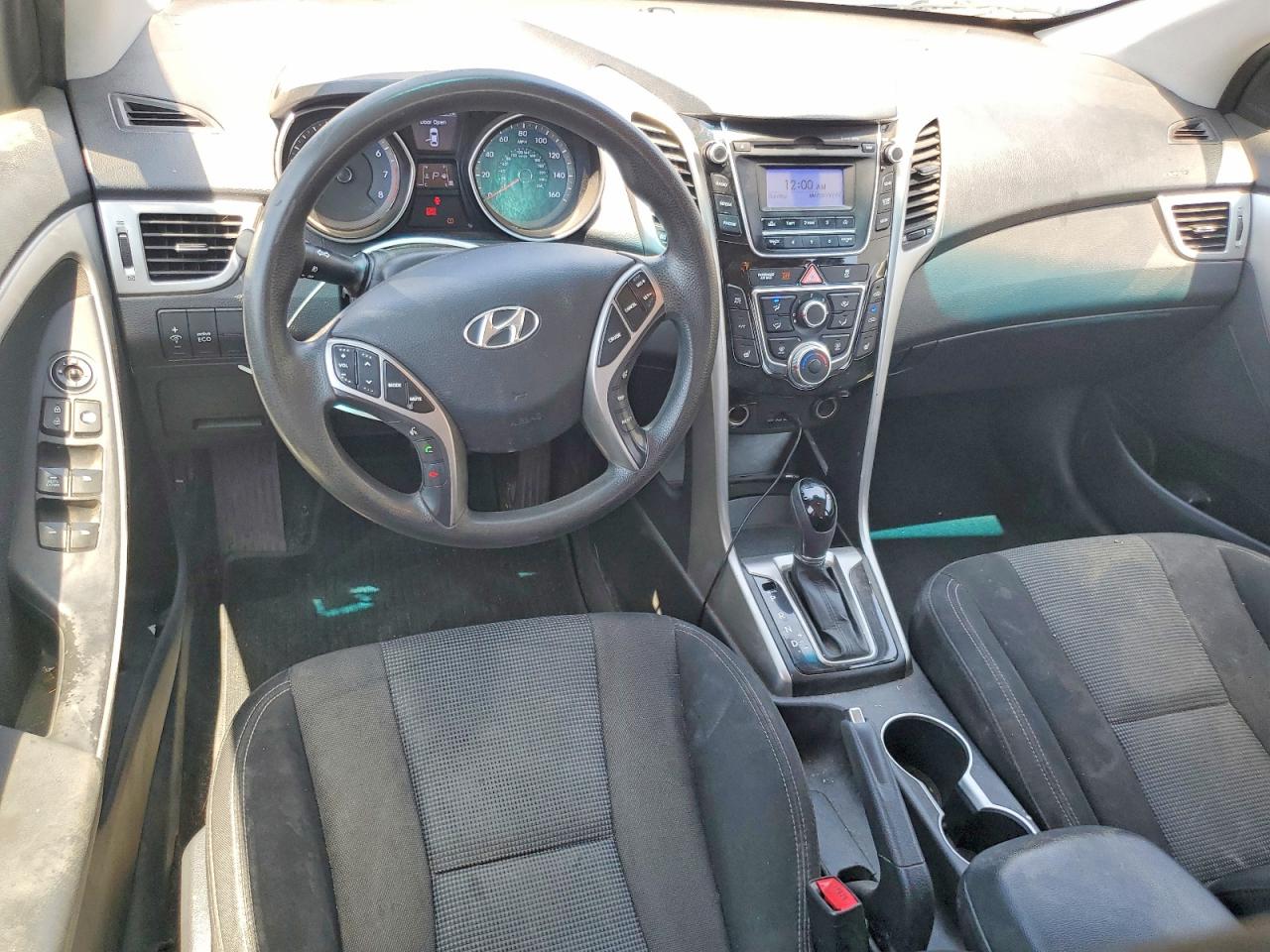 2014 Hyundai Elantra Gt Base Silver vin: KMHD35LH5EU203453