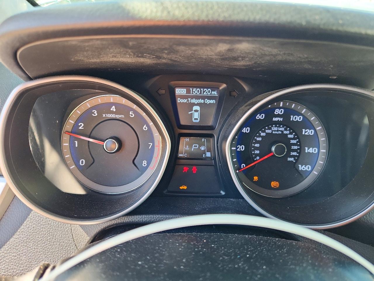 2014 Hyundai Elantra Gt Base Silver vin: KMHD35LH5EU208135