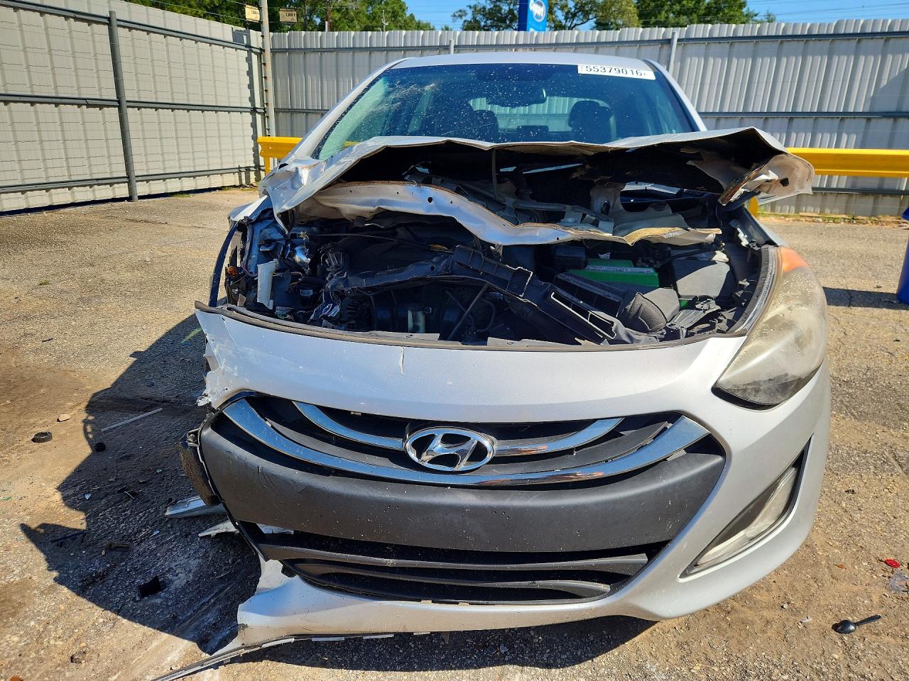 2014 Hyundai Elantra Gt Base Silver vin: KMHD35LH5EU208135
