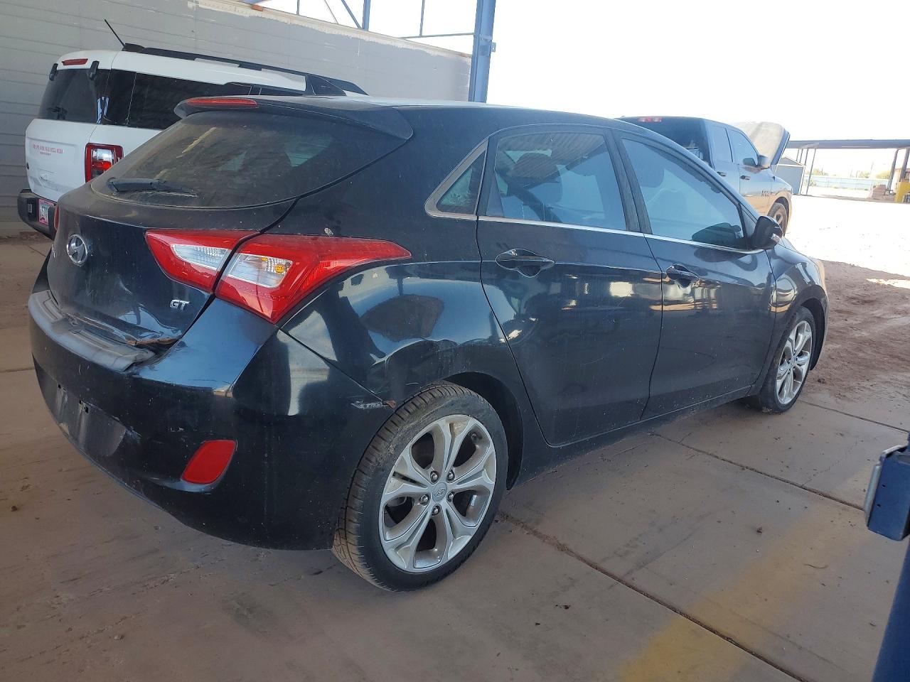 2014 Hyundai Elantra Gt Base Black vin: KMHD35LH5EU211553