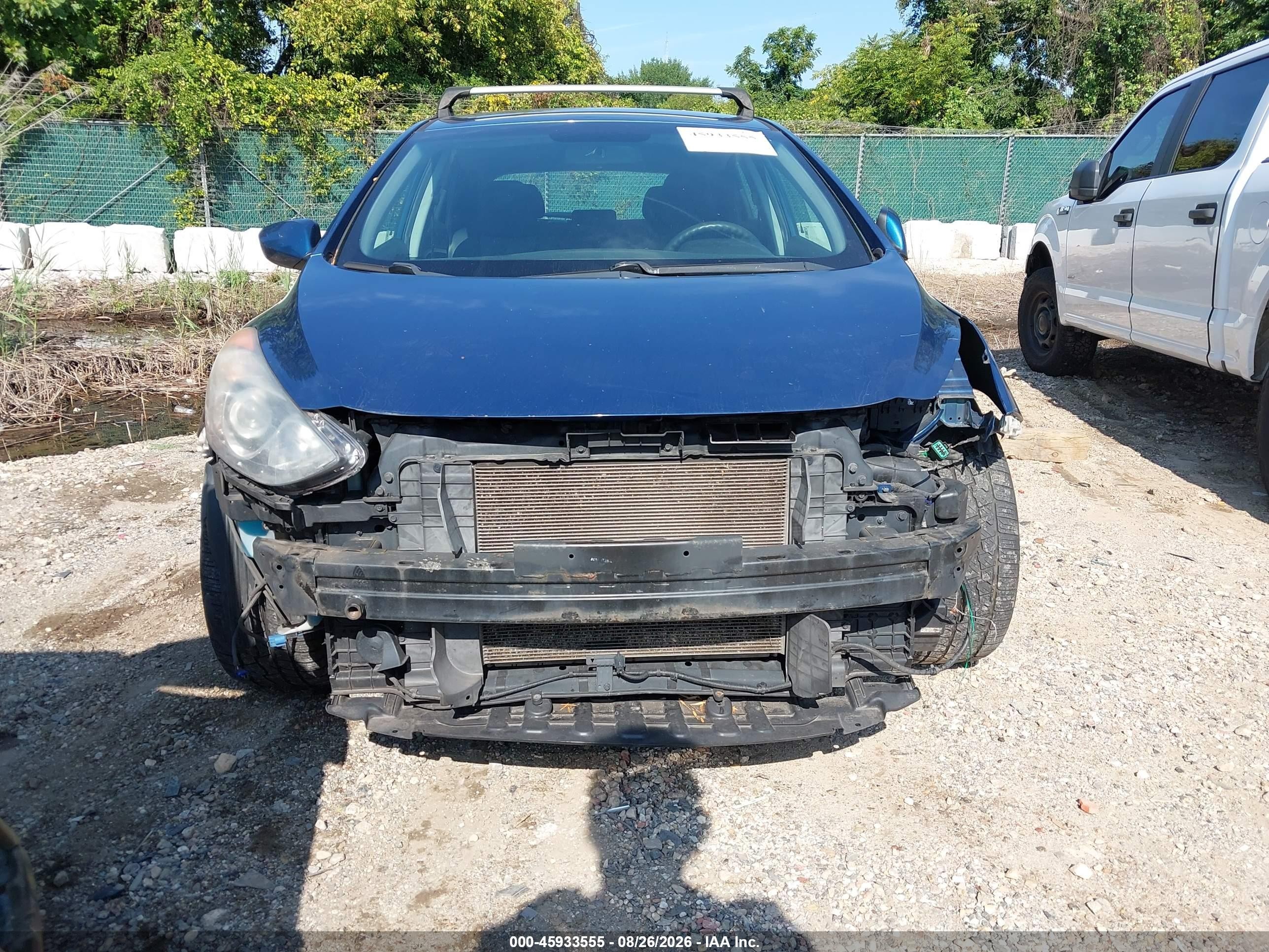 2014 Hyundai Elantra Gt Blue vin: KMHD35LH5EU222360