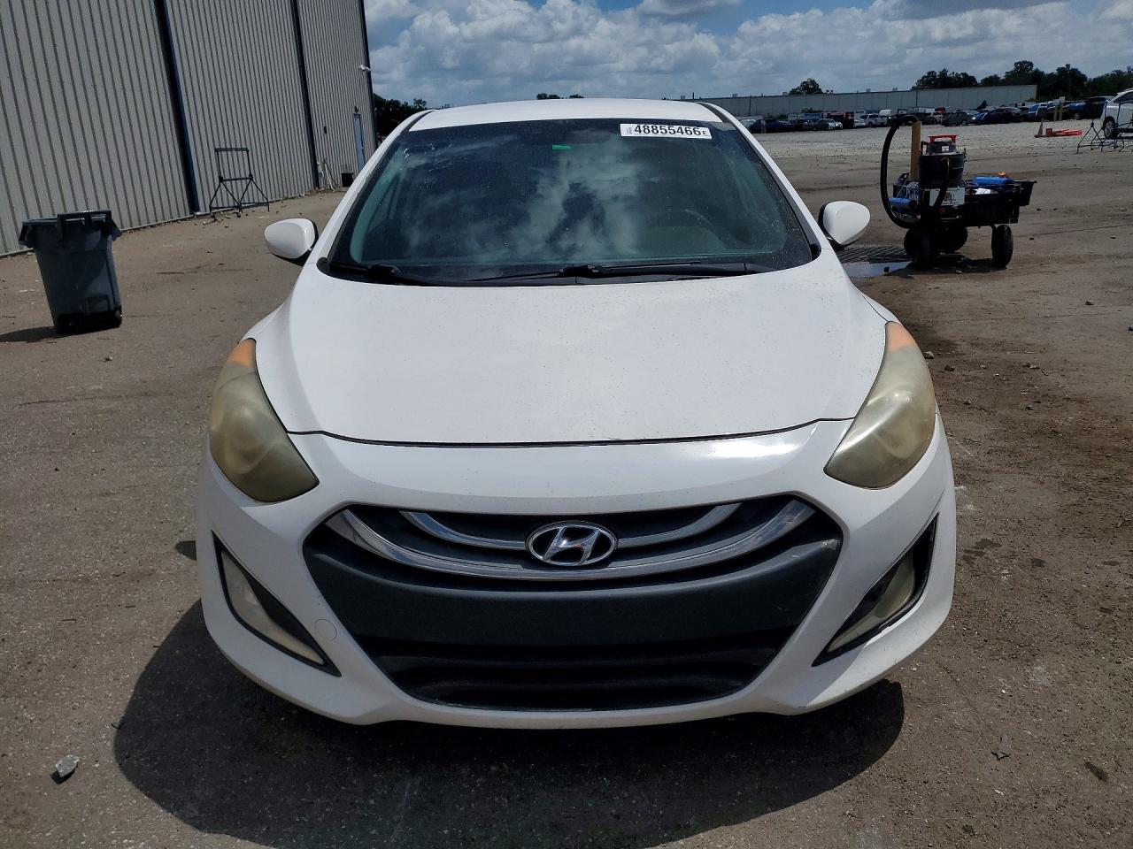 2014 Hyundai Elantra Gt Base Белый vin: KMHD35LH5EU225565