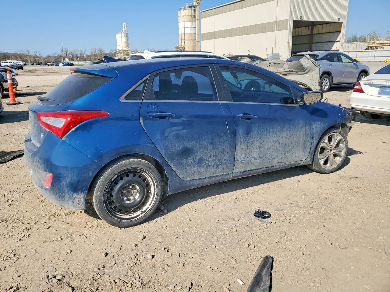 2015 Hyundai Elantra Gt Base Blue vin: KMHD35LH5FU247289