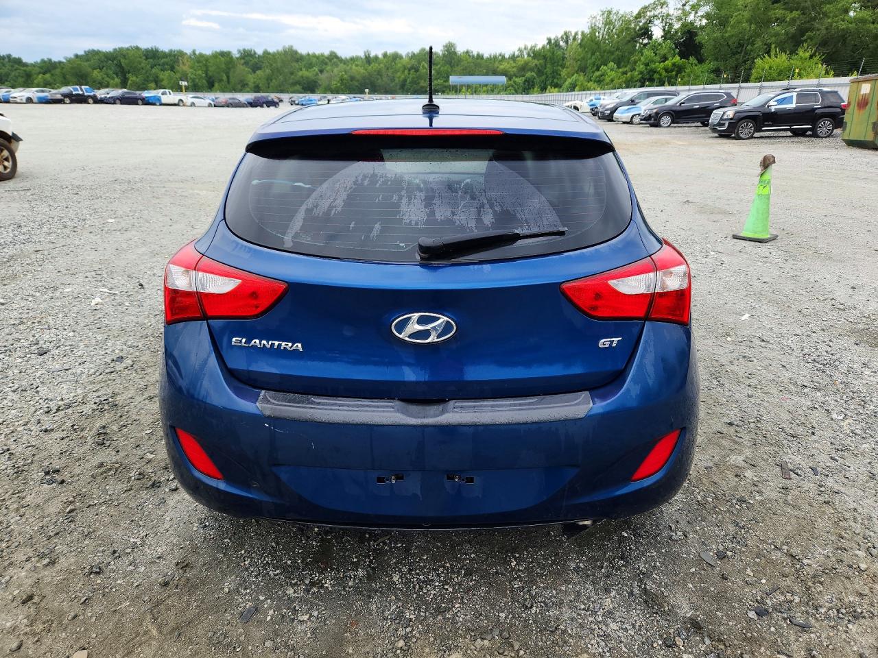 2016 Hyundai Elantra Gt Base Blue vin: KMHD35LH5GU276406
