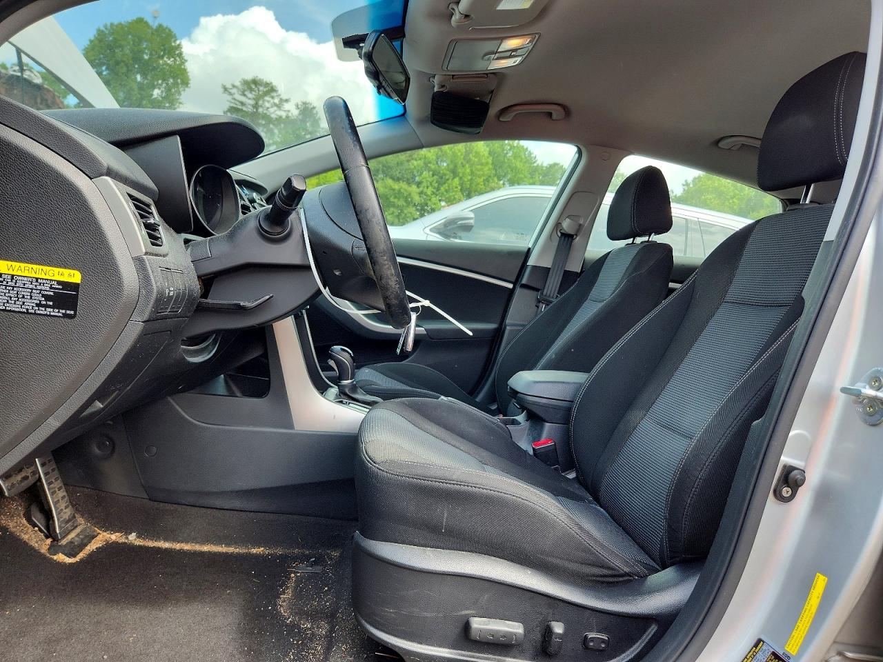 2016 Hyundai Elantra Gt Base Silver vin: KMHD35LH5GU286529