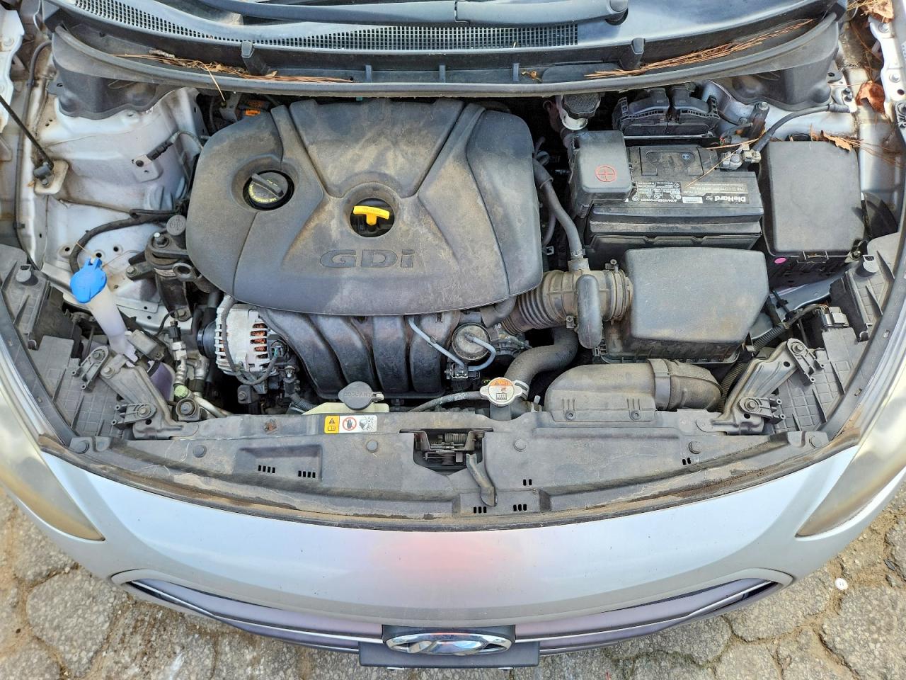 2016 Hyundai Elantra Gt Base Silver vin: KMHD35LH5GU286529