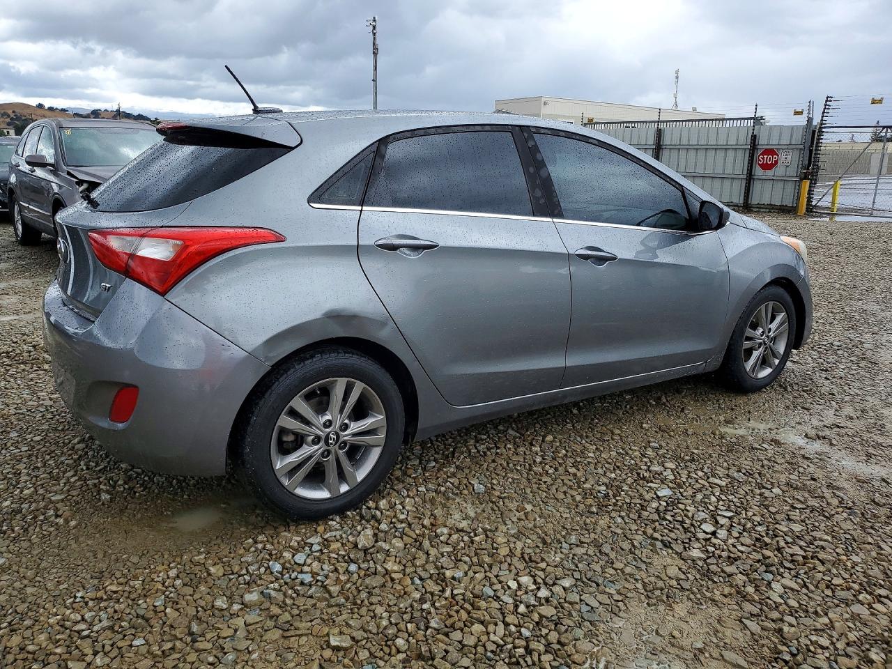 2017 Hyundai Elantra Gt Base Серый vin: KMHD35LH5HU381397