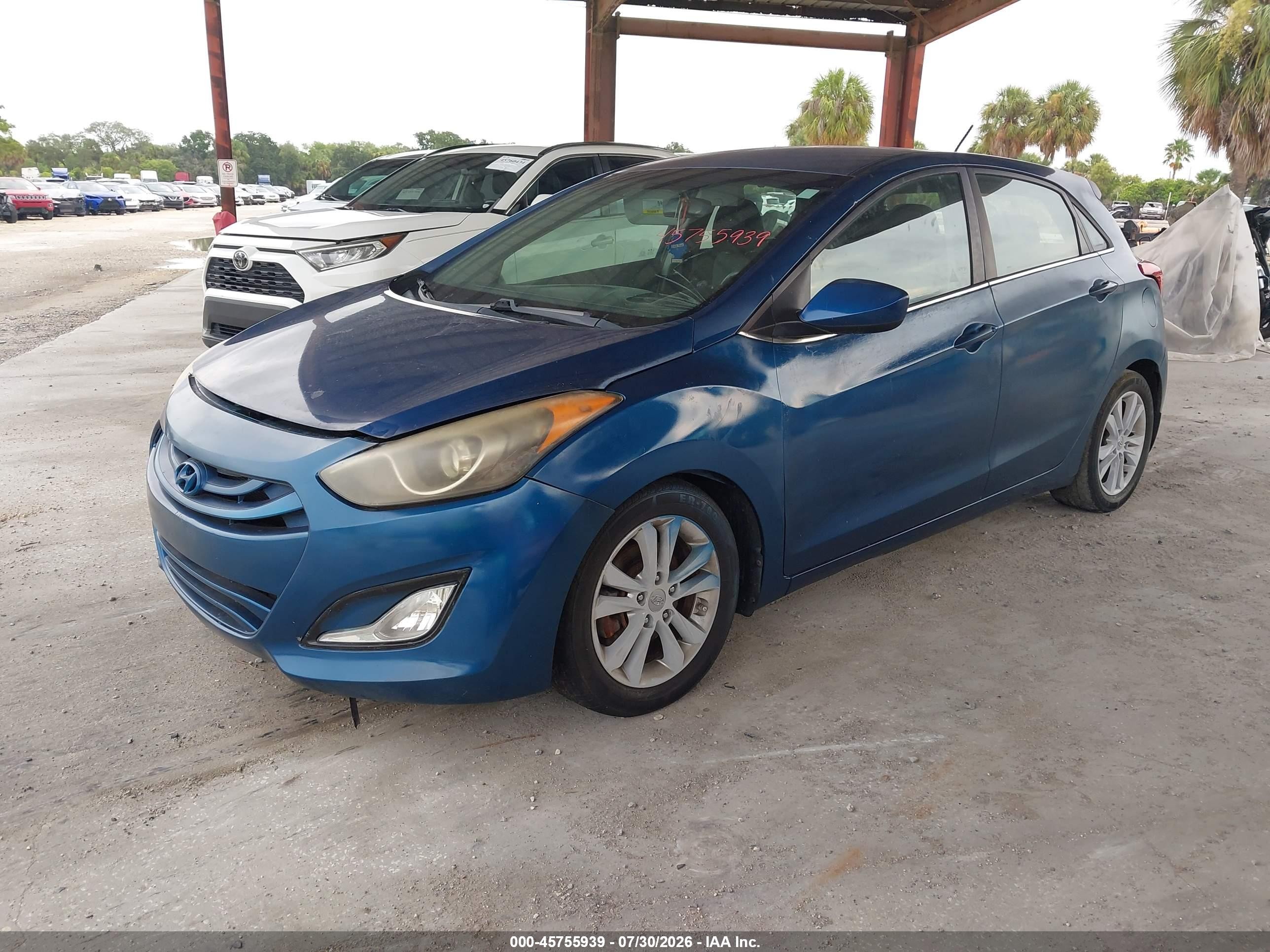 2014 Hyundai Elantra Gt   Blue vin: KMHD35LH6EU158023