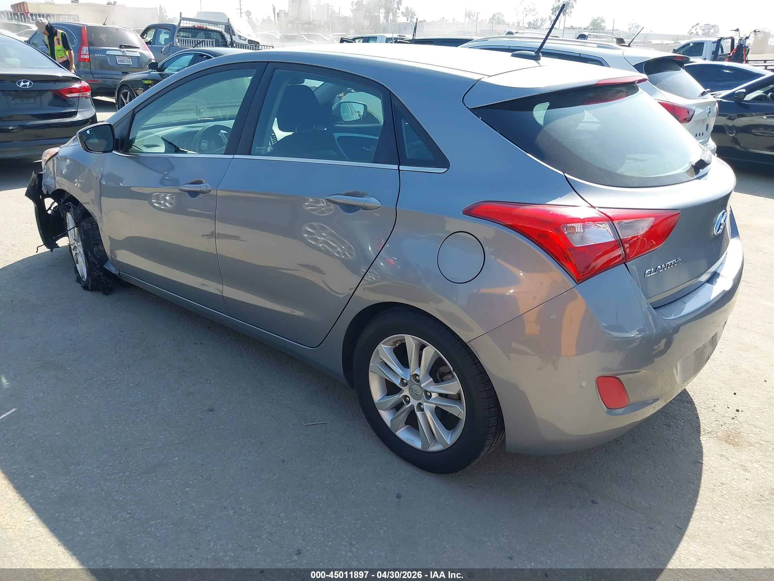 2014 Hyundai Elantra Gt   Серебряный vin: KMHD35LH6EU195332
