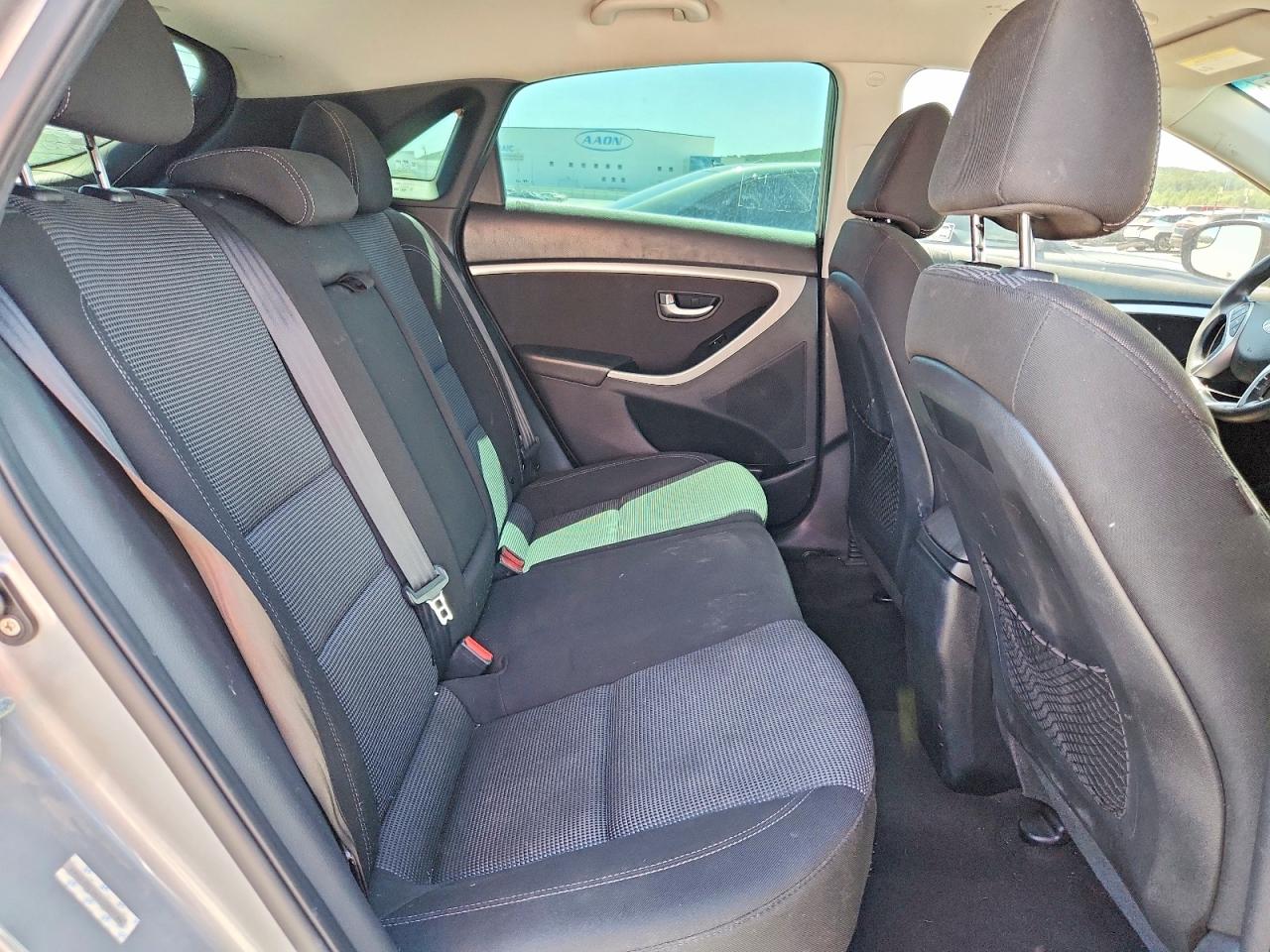2014 Hyundai Elantra Gt Base Серебряный vin: KMHD35LH6EU209794