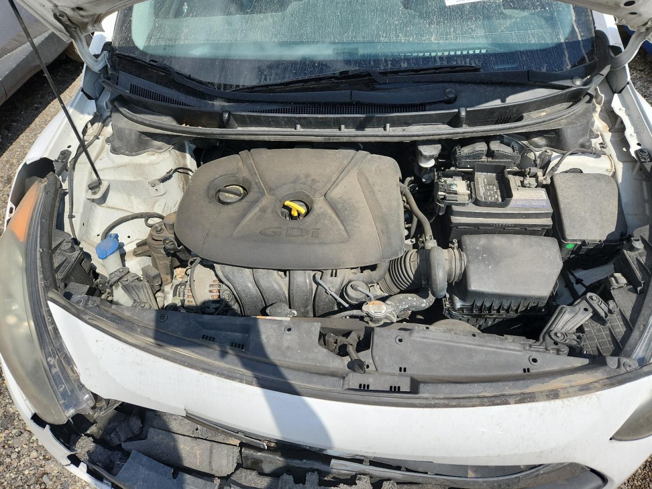 2014 Hyundai Elantra Gt Base White vin: KMHD35LH6EU219810 Damage: Right Head Lamp, Broken, Replacement Required