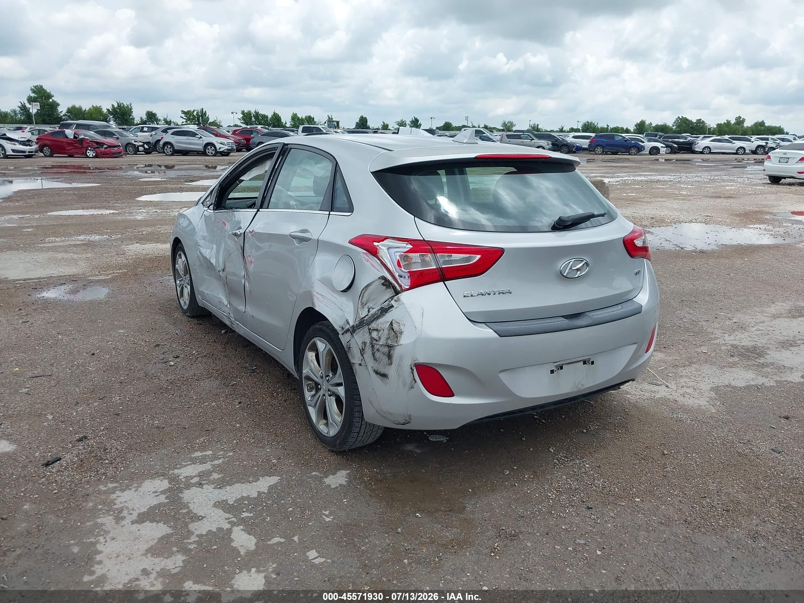 2014 Hyundai Elantra Gt   Silver vin: KMHD35LH6EU220214