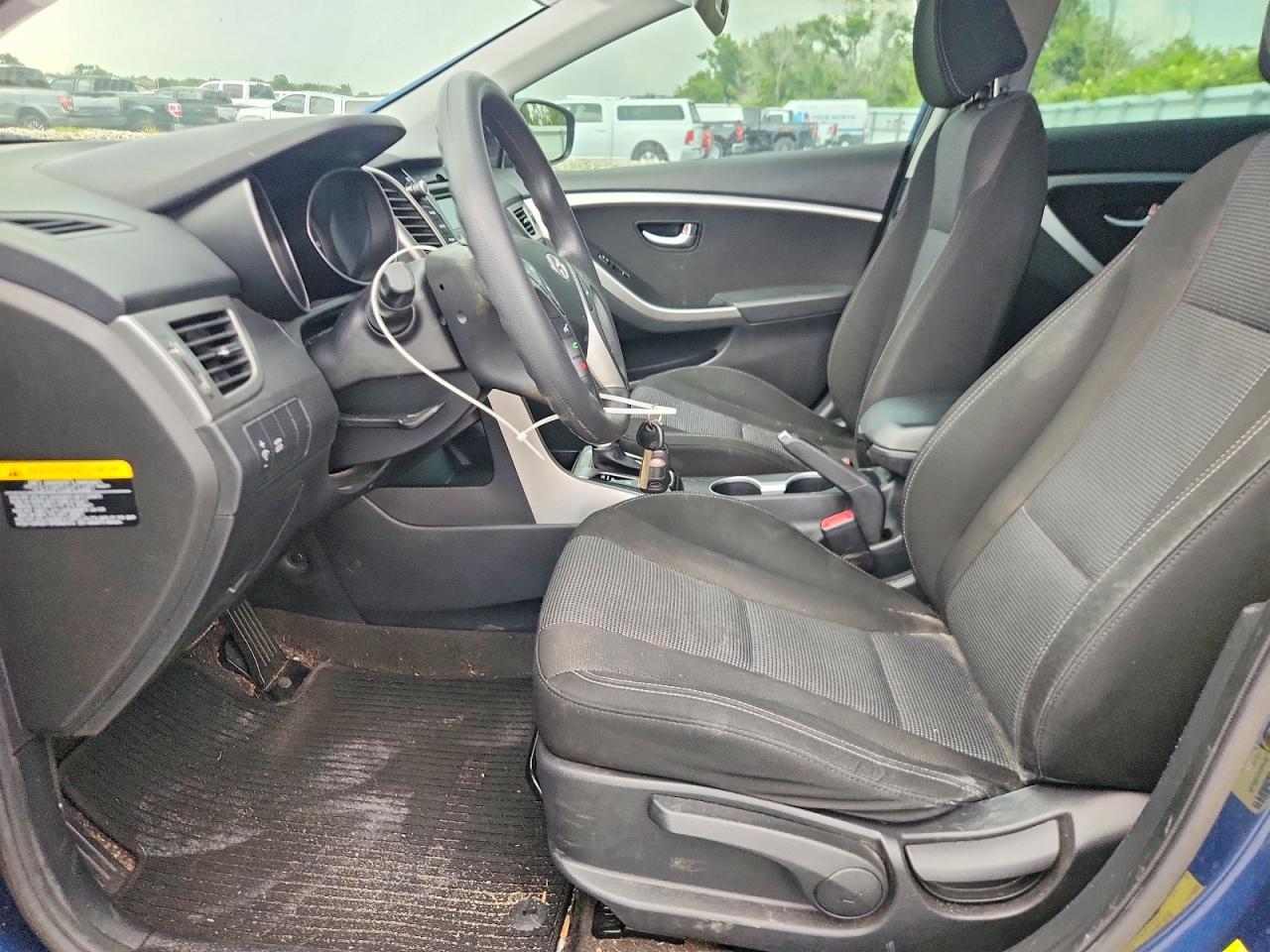 2014 Hyundai Elantra Gt Base Blue vin: KMHD35LH6EU225672