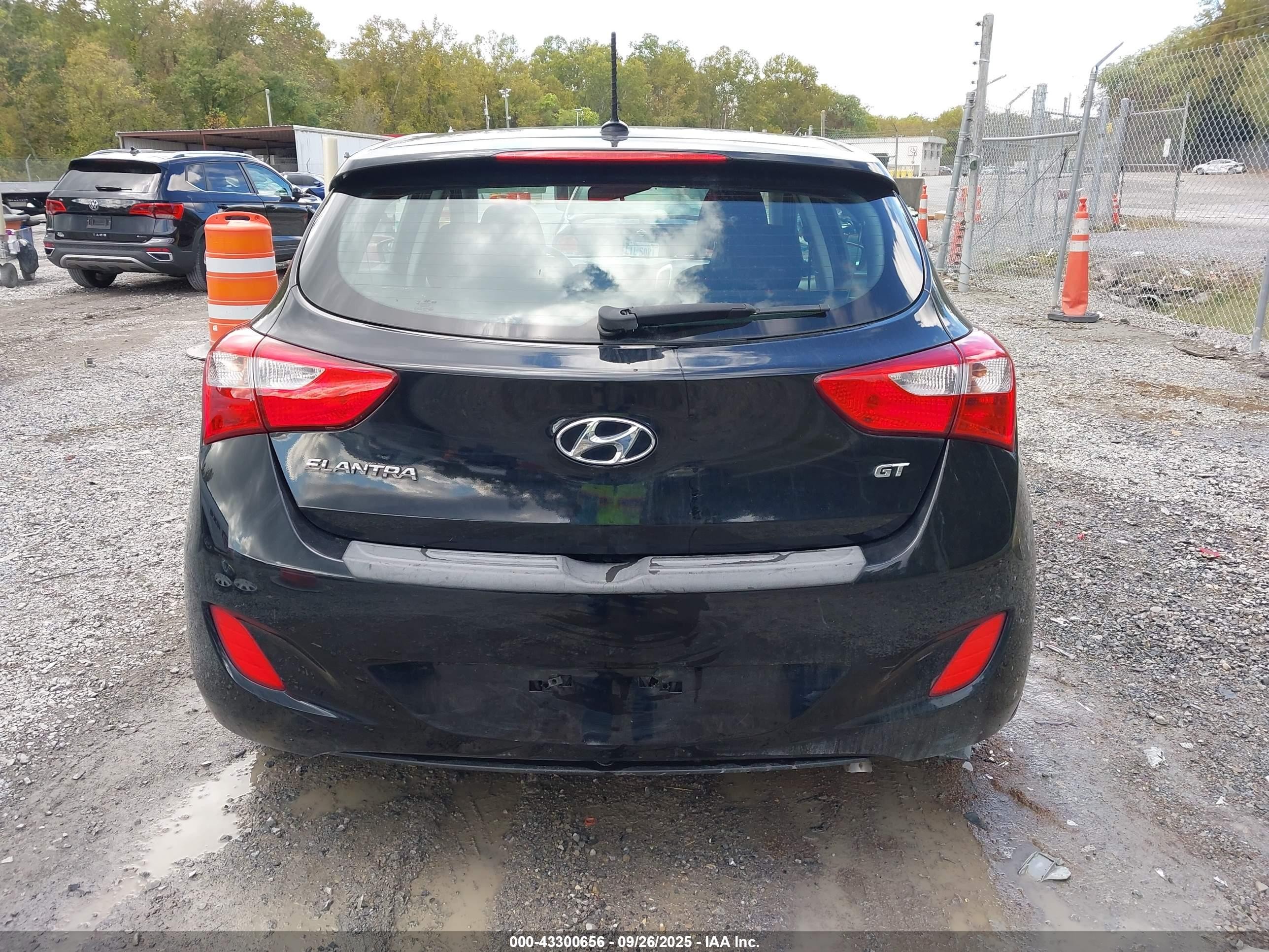 2017 Hyundai Elantra Gt   Черный vin: KMHD35LH6HU359019
