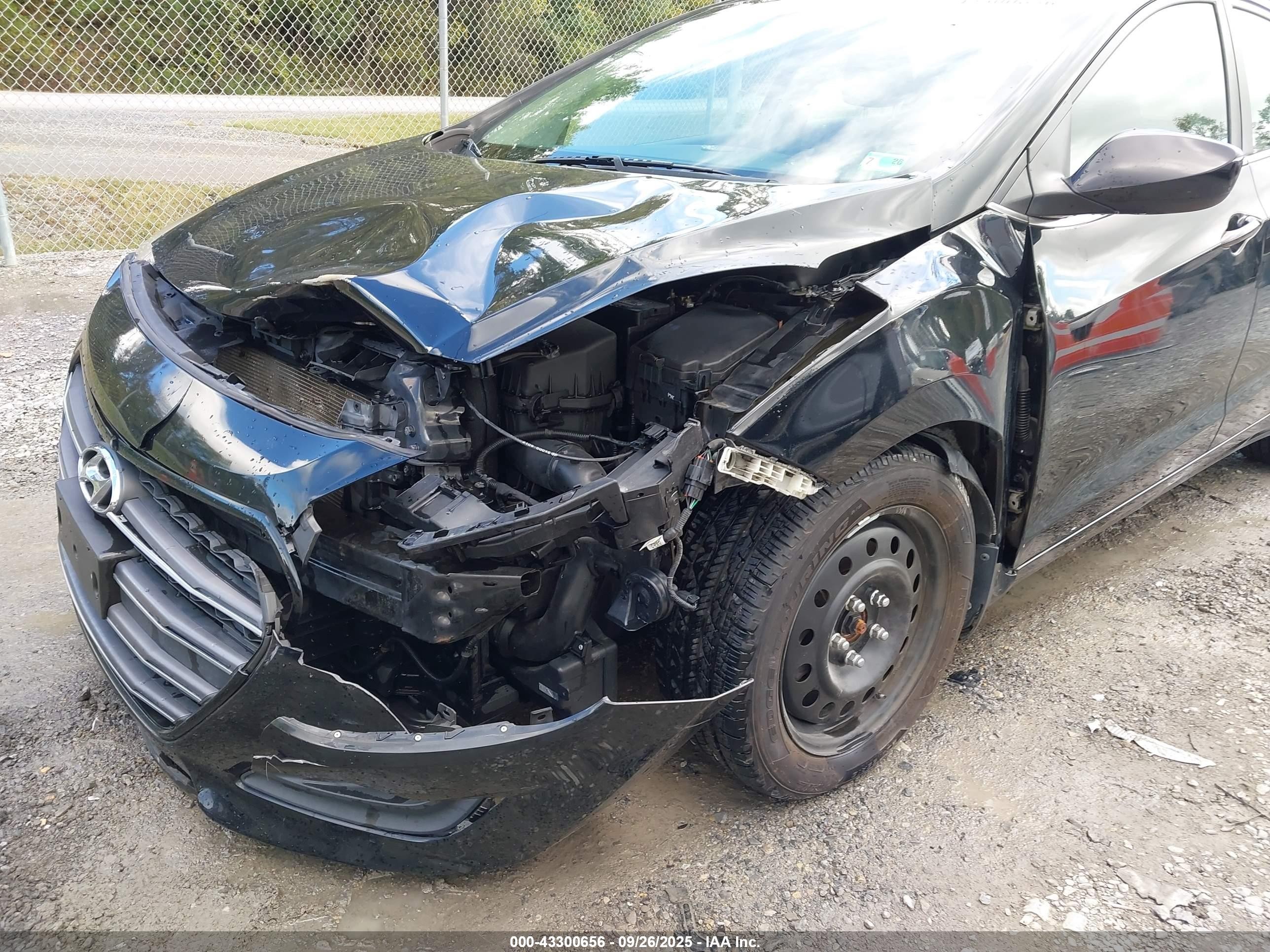 2017 Hyundai Elantra Gt   Черный vin: KMHD35LH6HU359019
