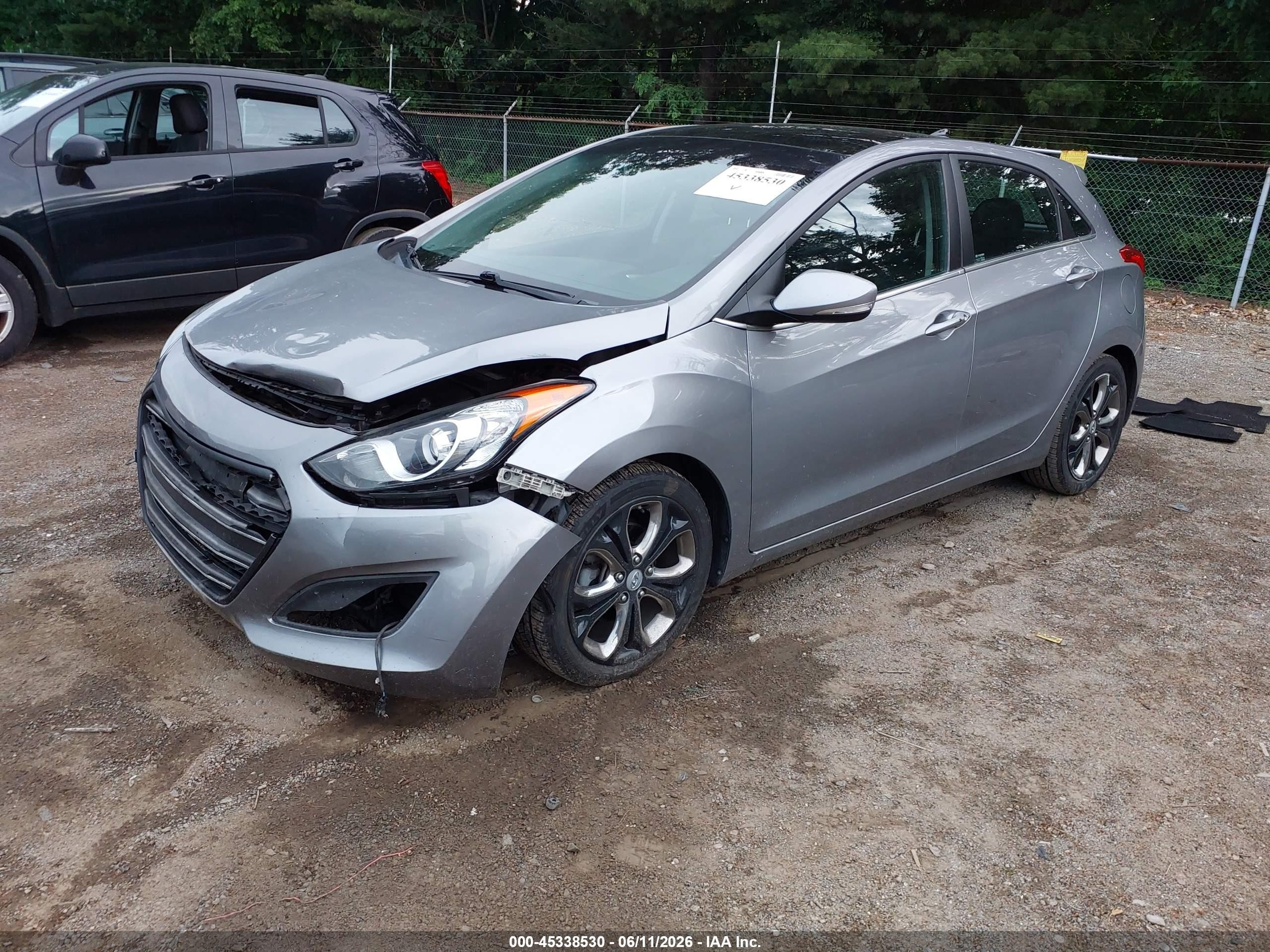 2014 Hyundai Elantra Gt Silver vin: KMHD35LH7EU165207