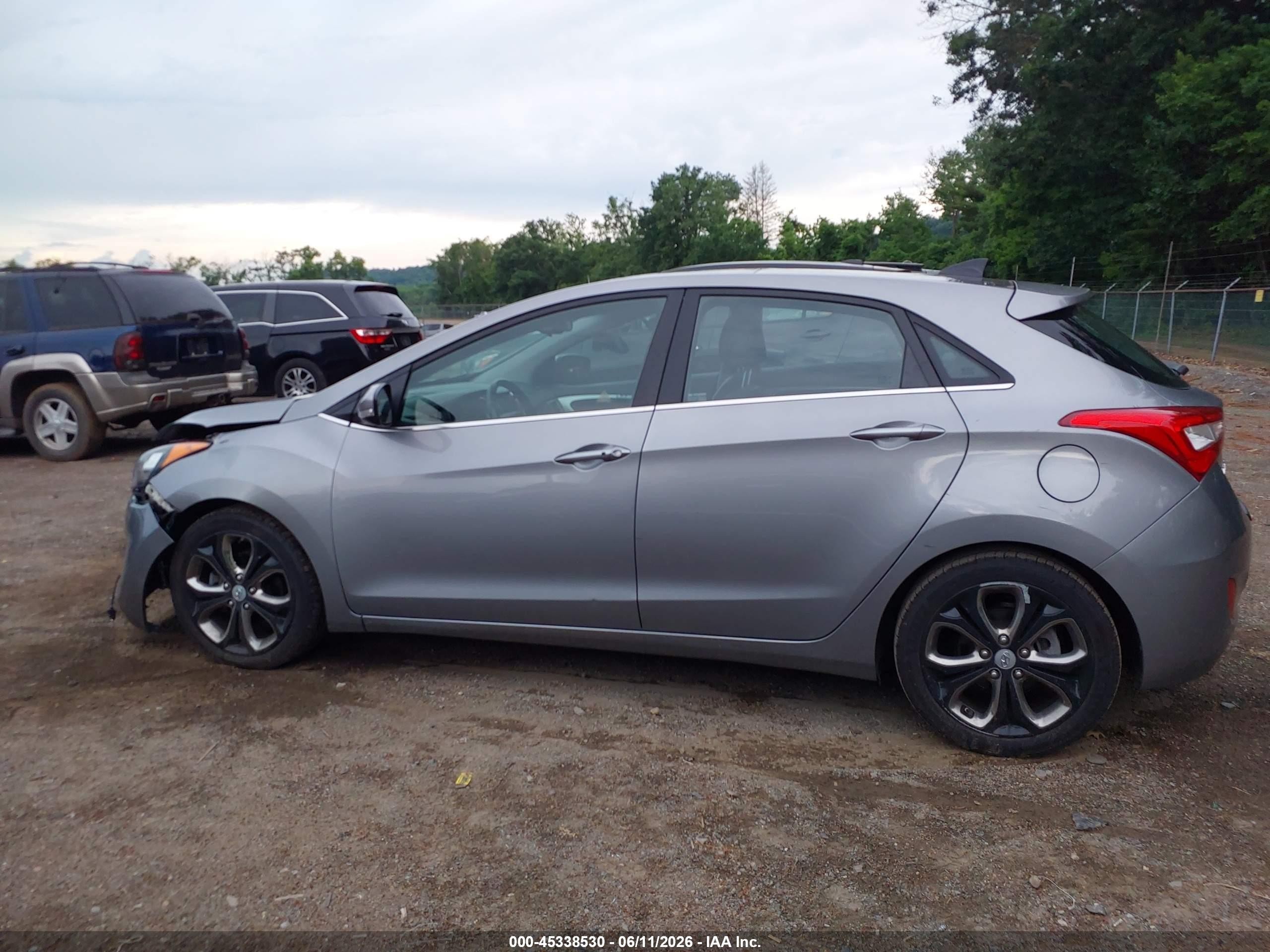 2014 Hyundai Elantra Gt Silver vin: KMHD35LH7EU165207