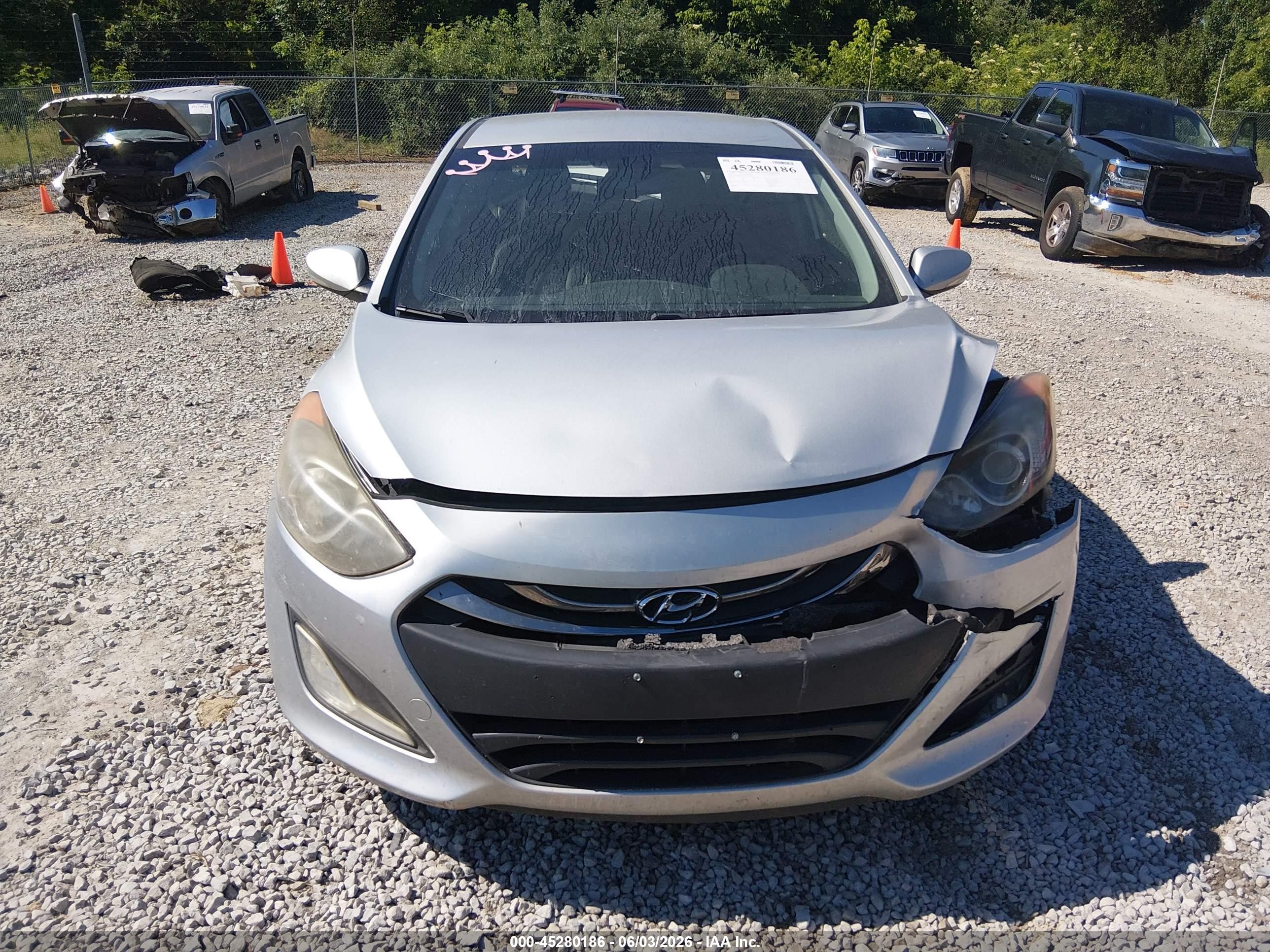 2014 Hyundai Elantra Gt   Silver vin: KMHD35LH7EU170892